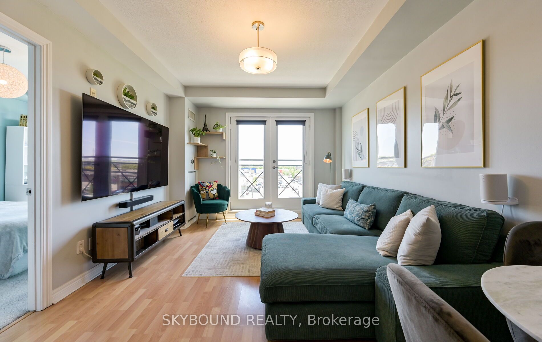 1415 Lawrence Avenue W 516, Toronto, ON M6L 1A9 photo 2