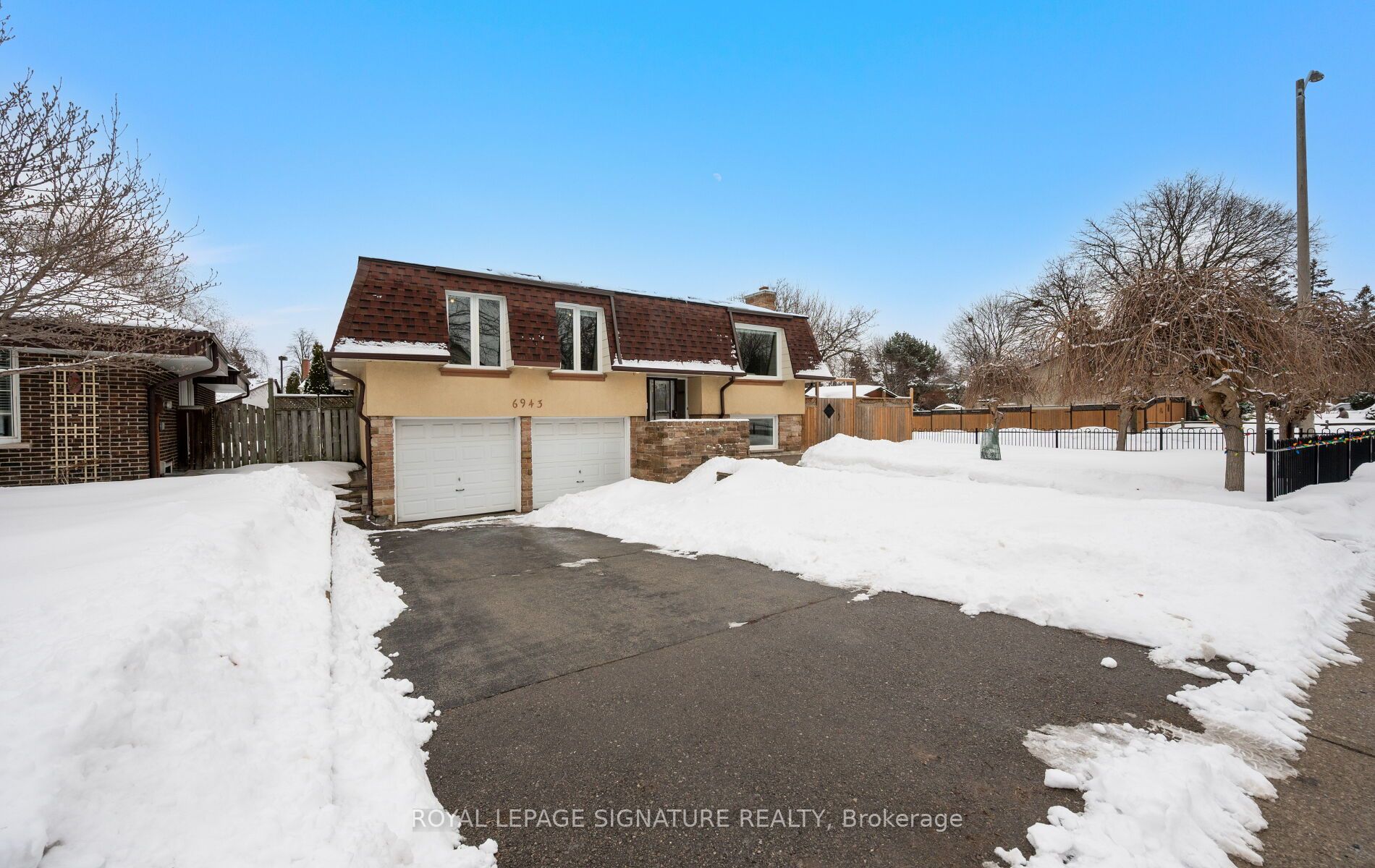 6943 Estoril Road, Mississauga, ON L5N 1N3 photo 2