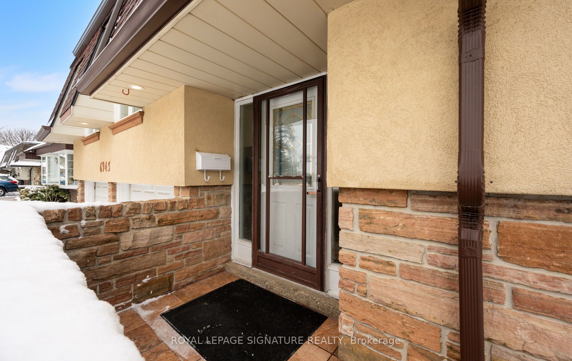 6943 Estoril Road, Mississauga, ON L5N 1N3 photo 4