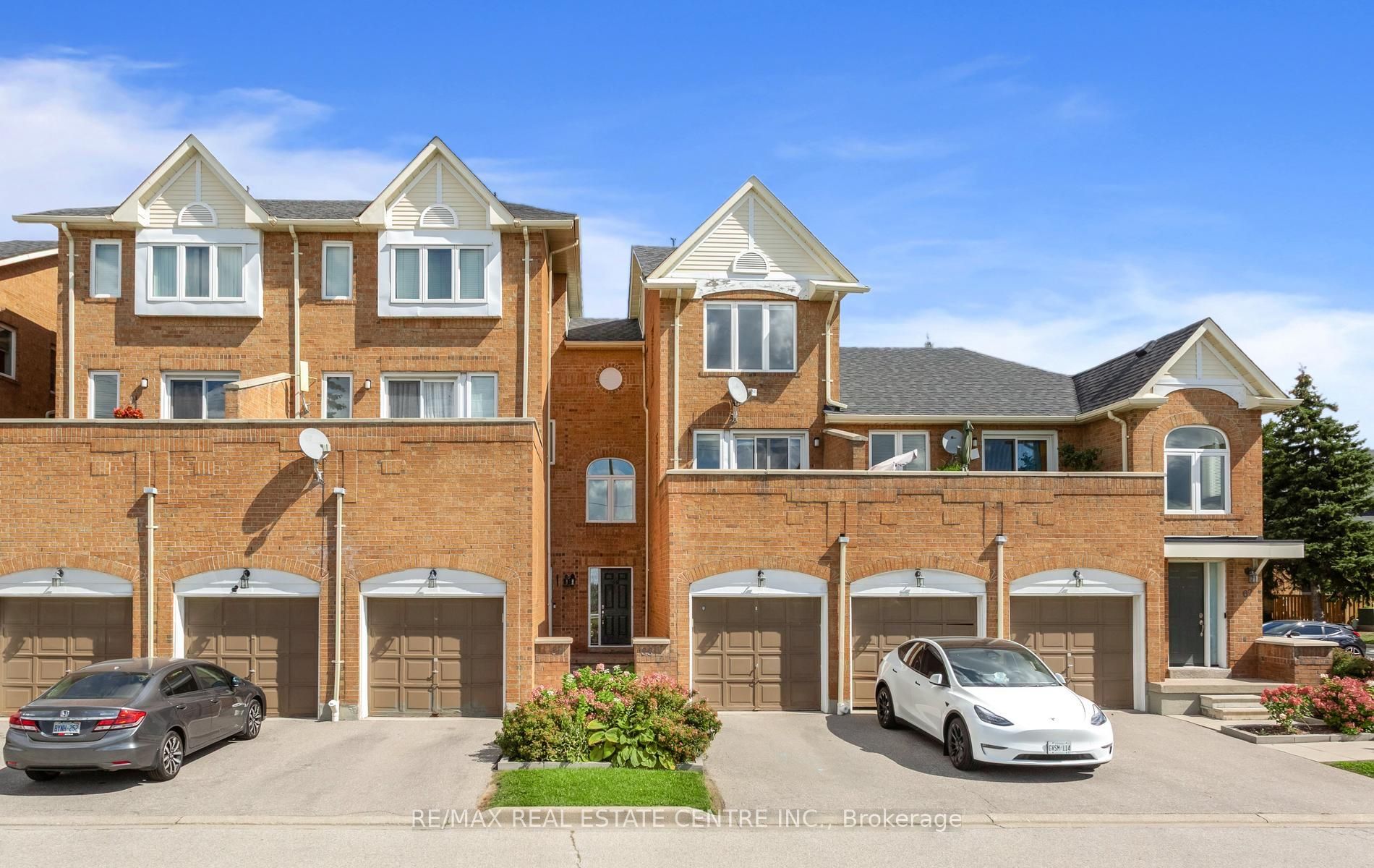 45 Bristol Road E 68, Mississauga, ON L4Z 3P5 photo 2