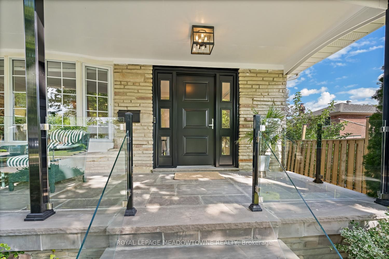 42 Oxenden Crescent, Toronto, ON M9C 4H4 photo 5