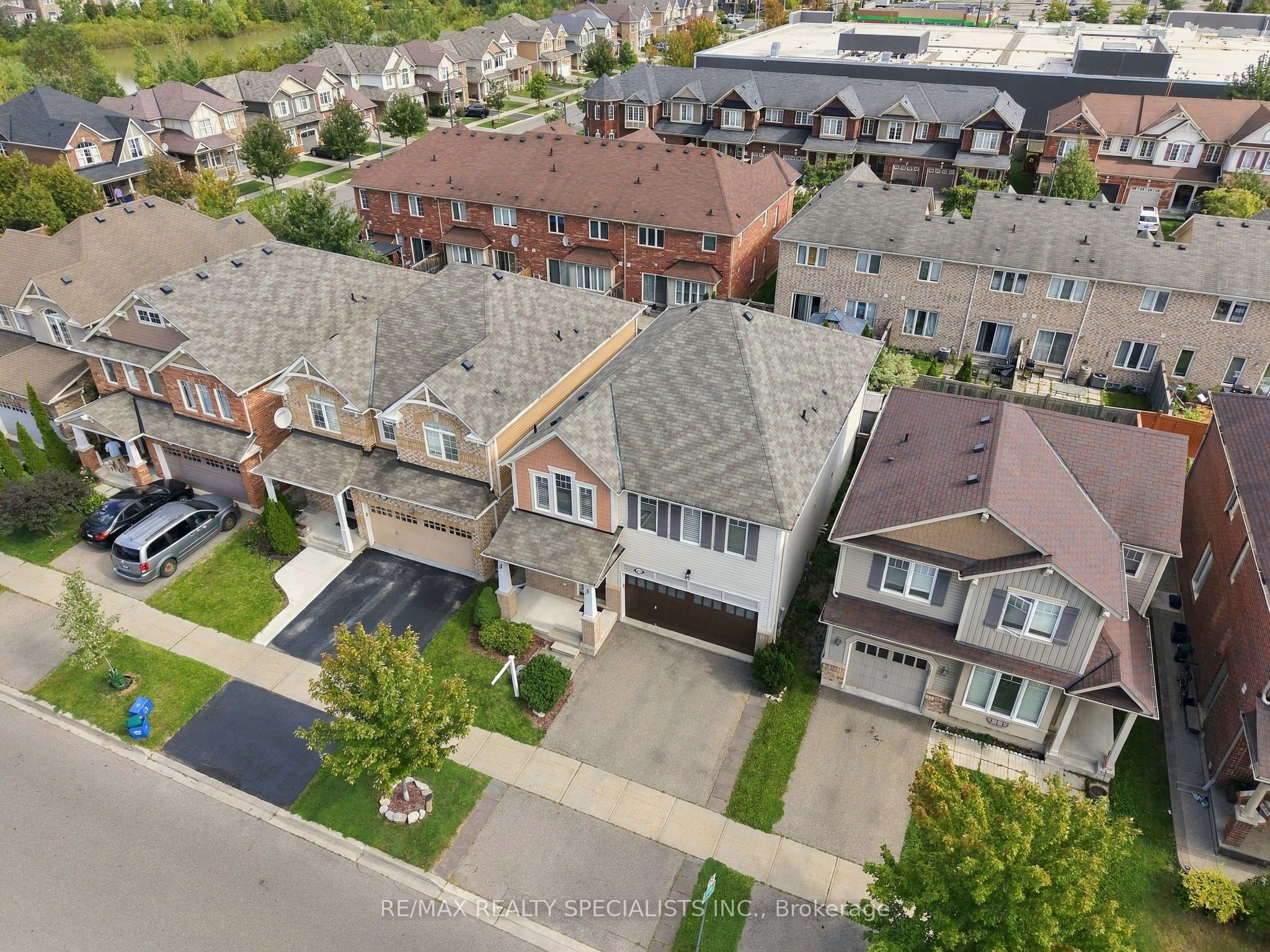 212 Leiterman Drive, Milton, ON L9T 8B3 photo 3