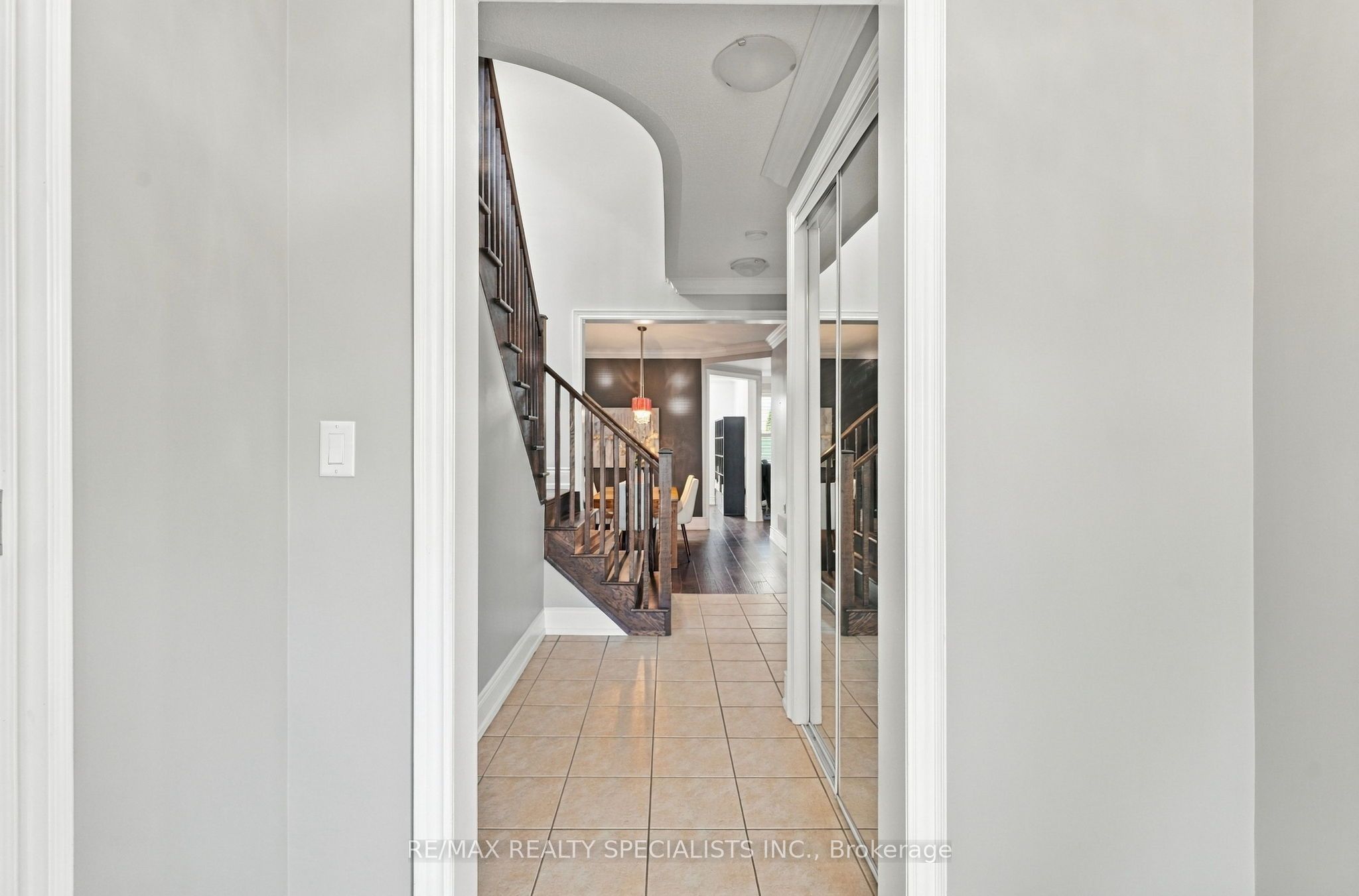 212 Leiterman Drive, Milton, ON L9T 8B3 photo 4