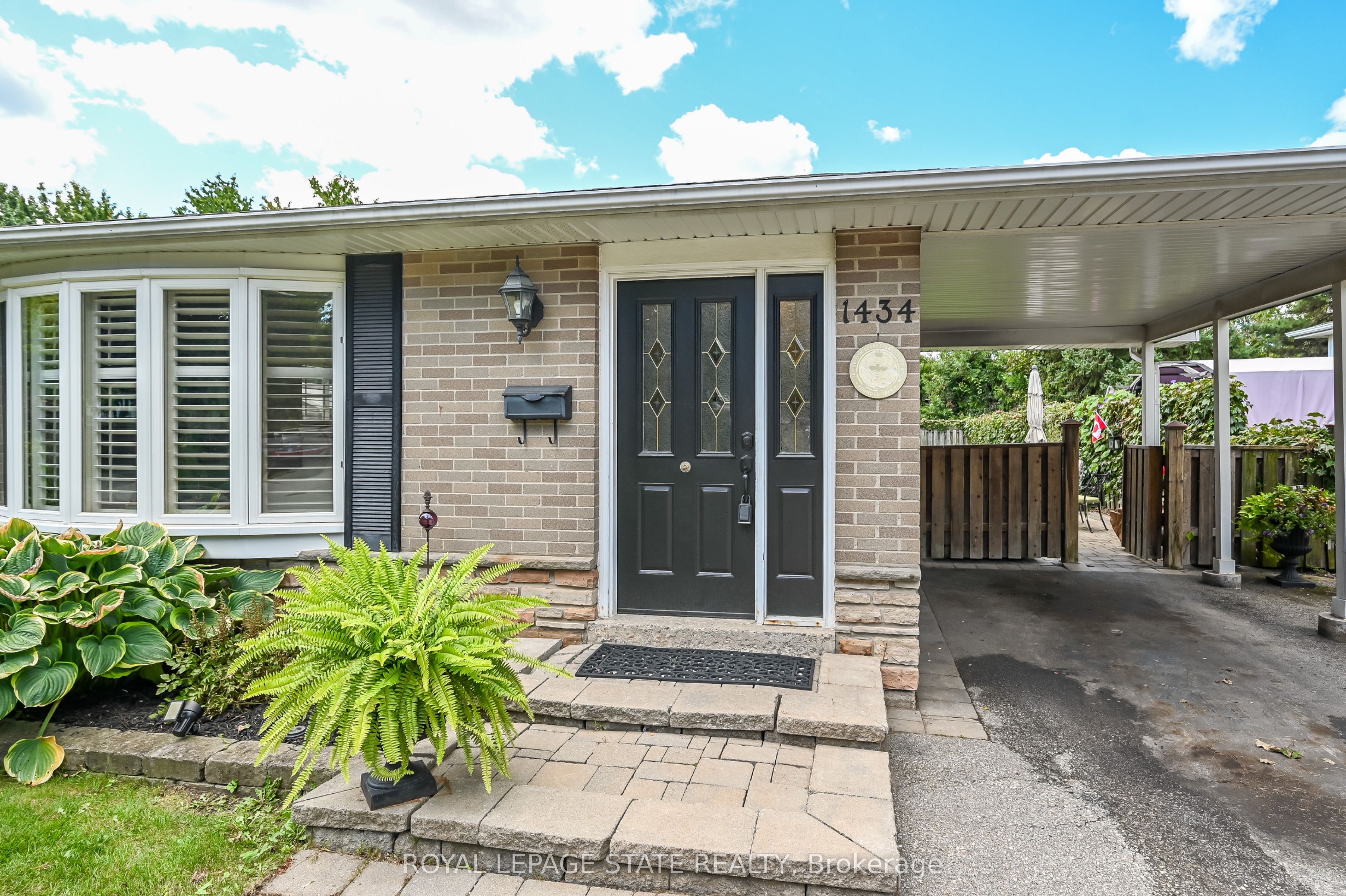 1434 Dewbourne Crescent, Burlington, ON L7M 1E7 photo 2