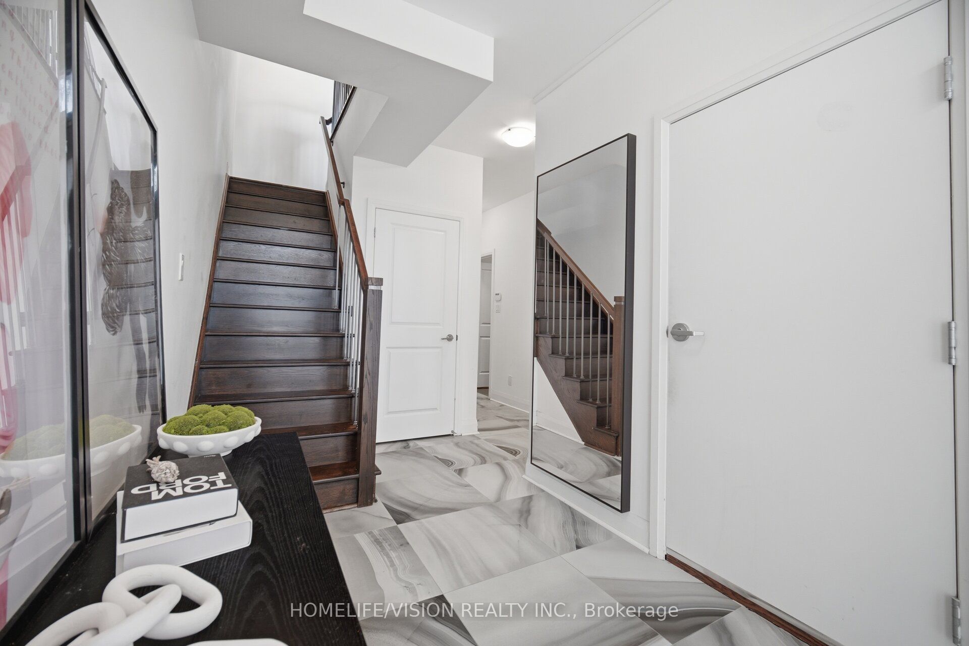 150 Little Creek Road 2, Mississauga, ON L5R 0E9 photo 5