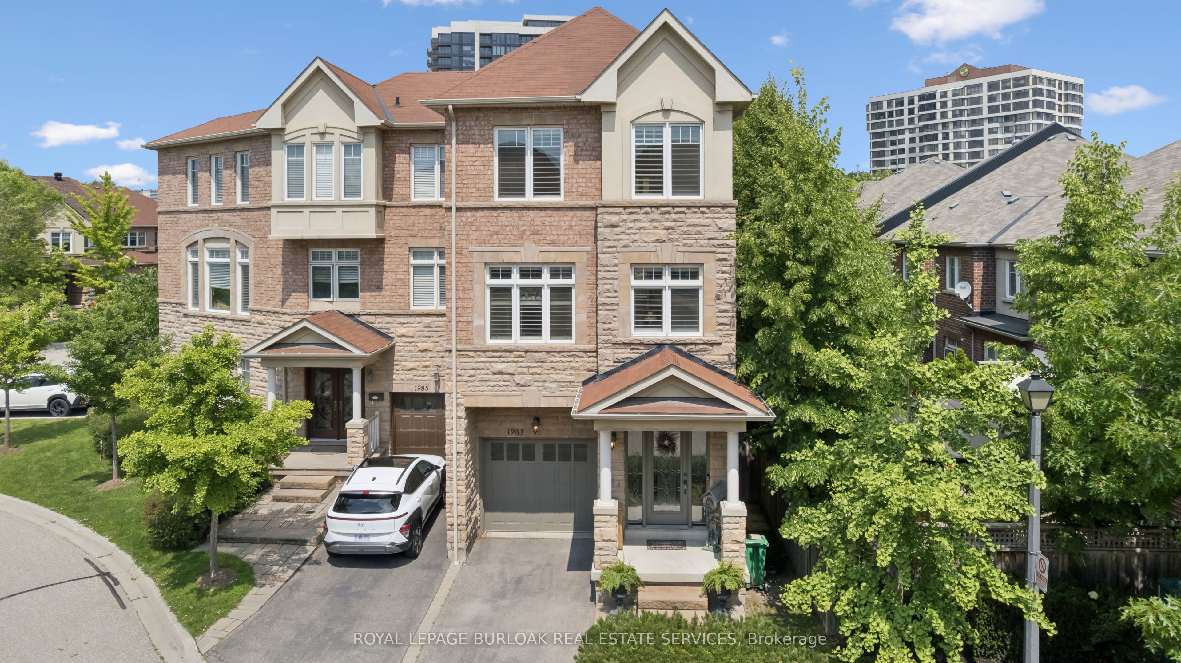 1983 Rackus Crescent, Mississauga, ON L5J 0A6 photo 3