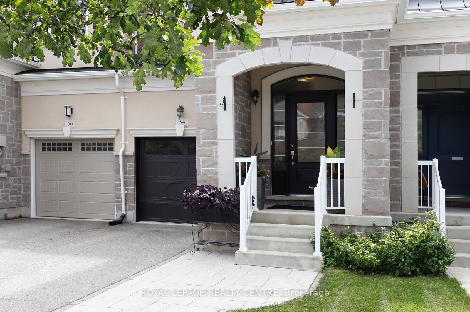 54 Upper Canada Court, Halton Hills, ON L7G 0L1 photo 3