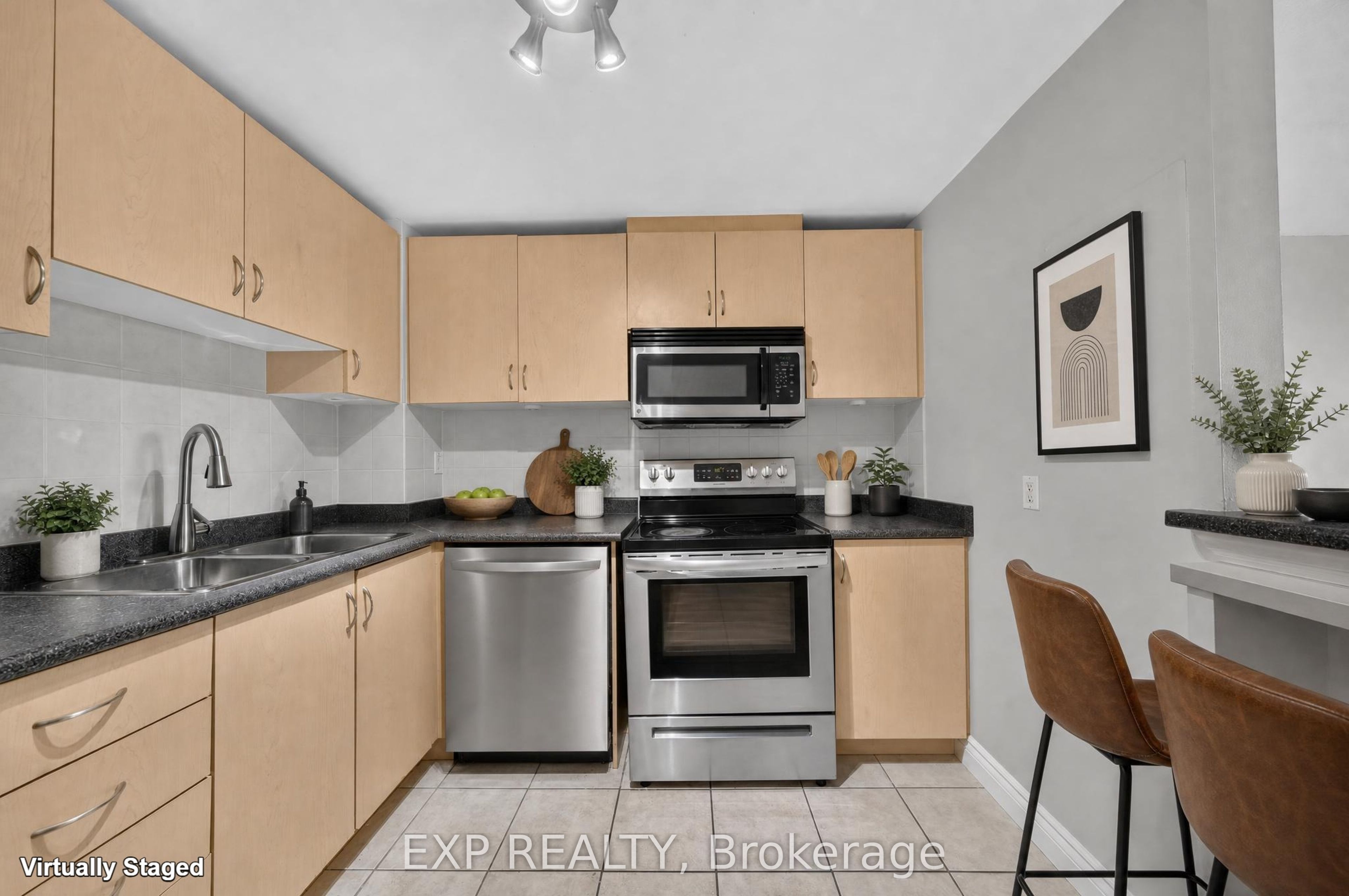 6720 Glen Erin Drive 404, Mississauga, ON L5N 3K8 photo 3