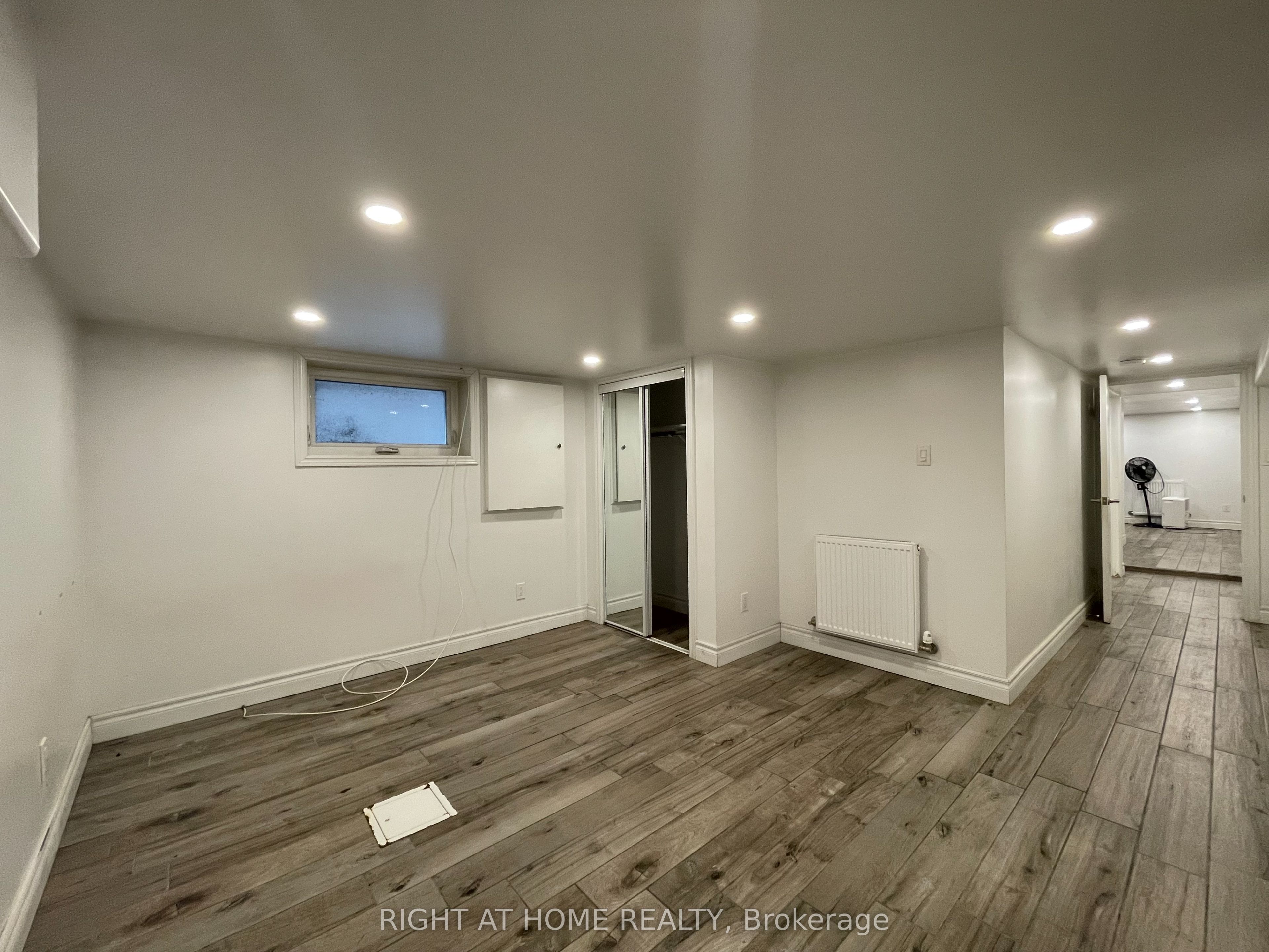 755 Dupont Street B, Toronto, ON M6G 1Z5 photo 2