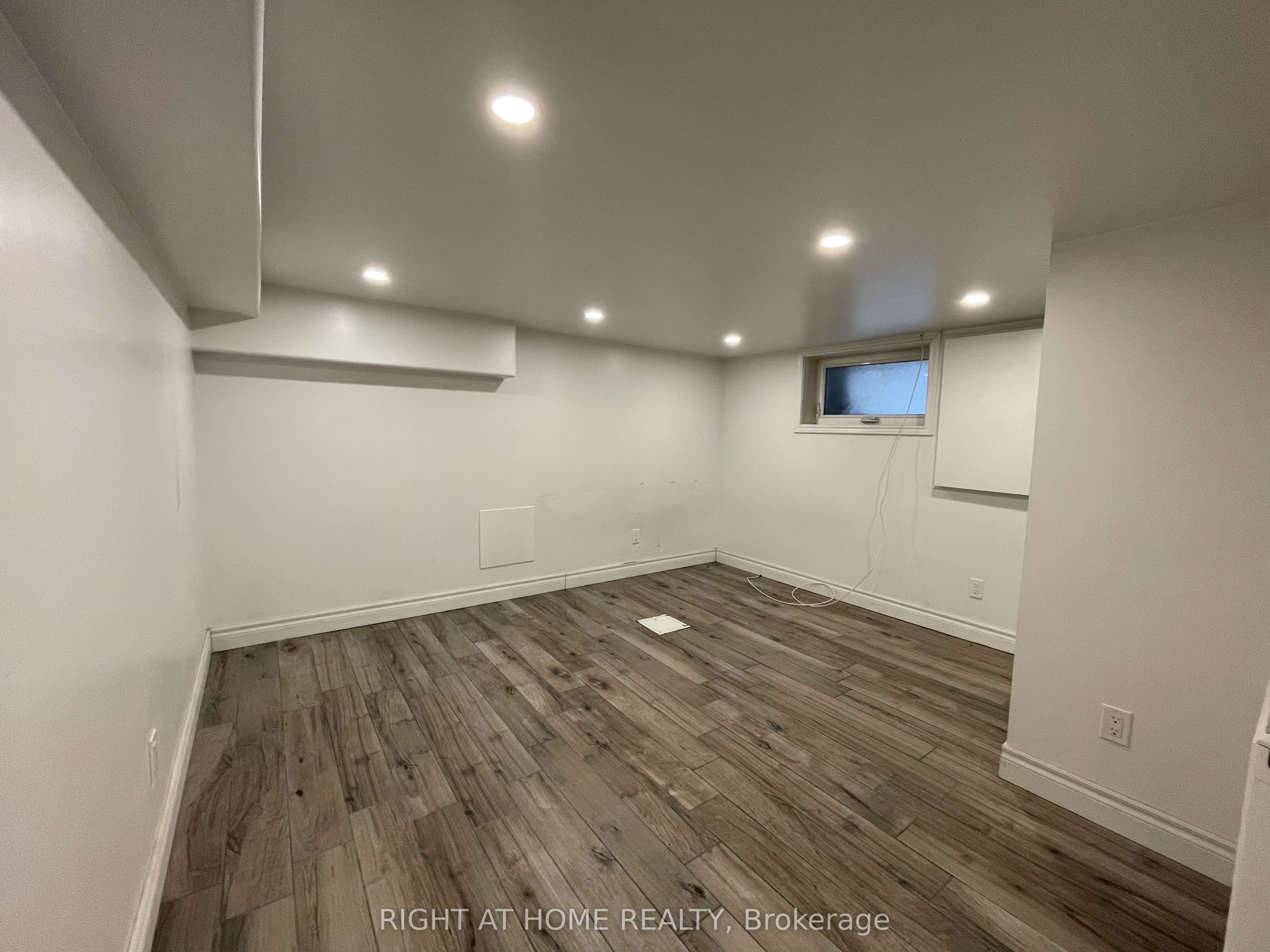 755 Dupont Street B, Toronto, ON M6G 1Z5 photo 3