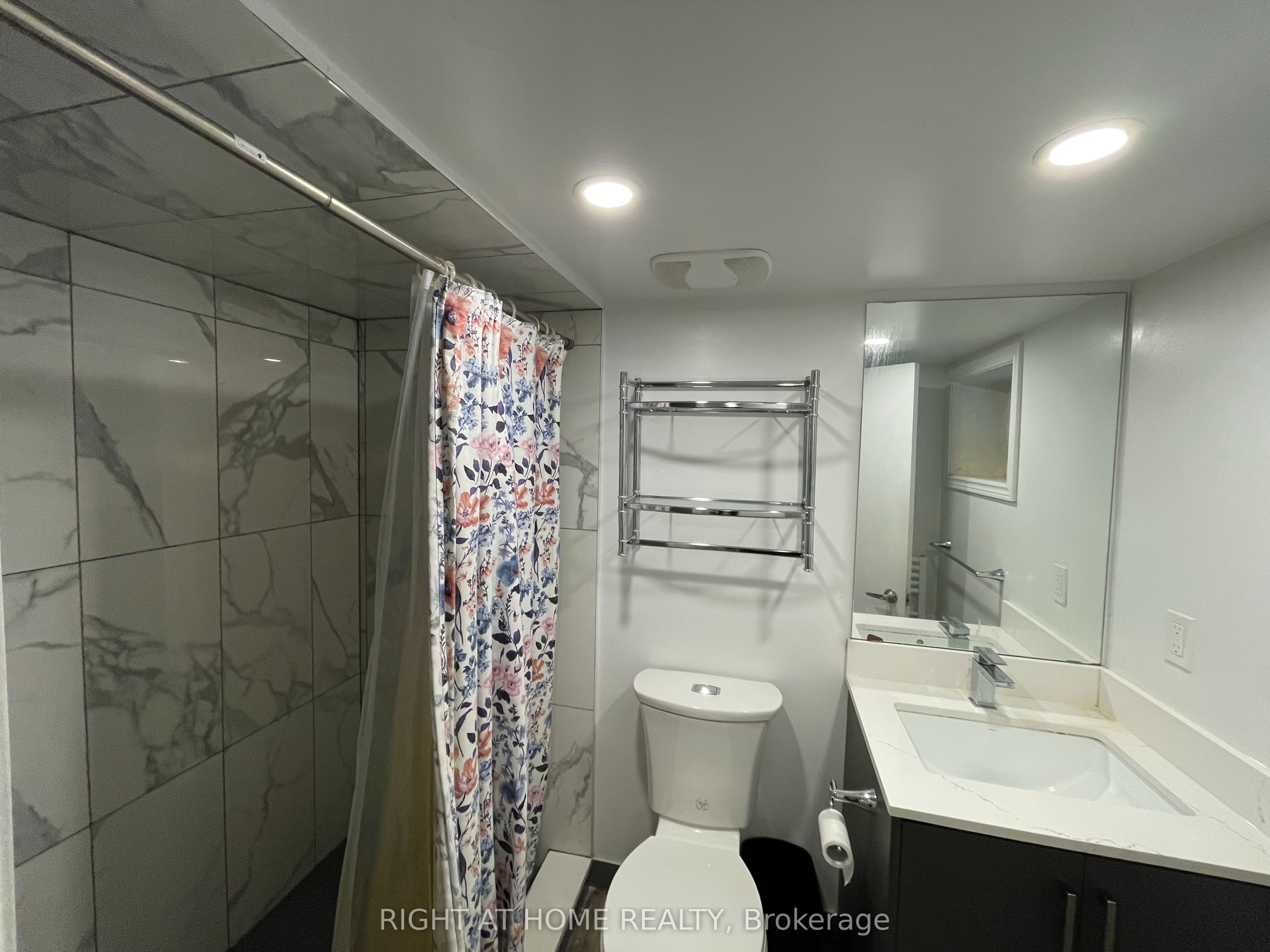755 Dupont Street B, Toronto, ON M6G 1Z5 photo 5