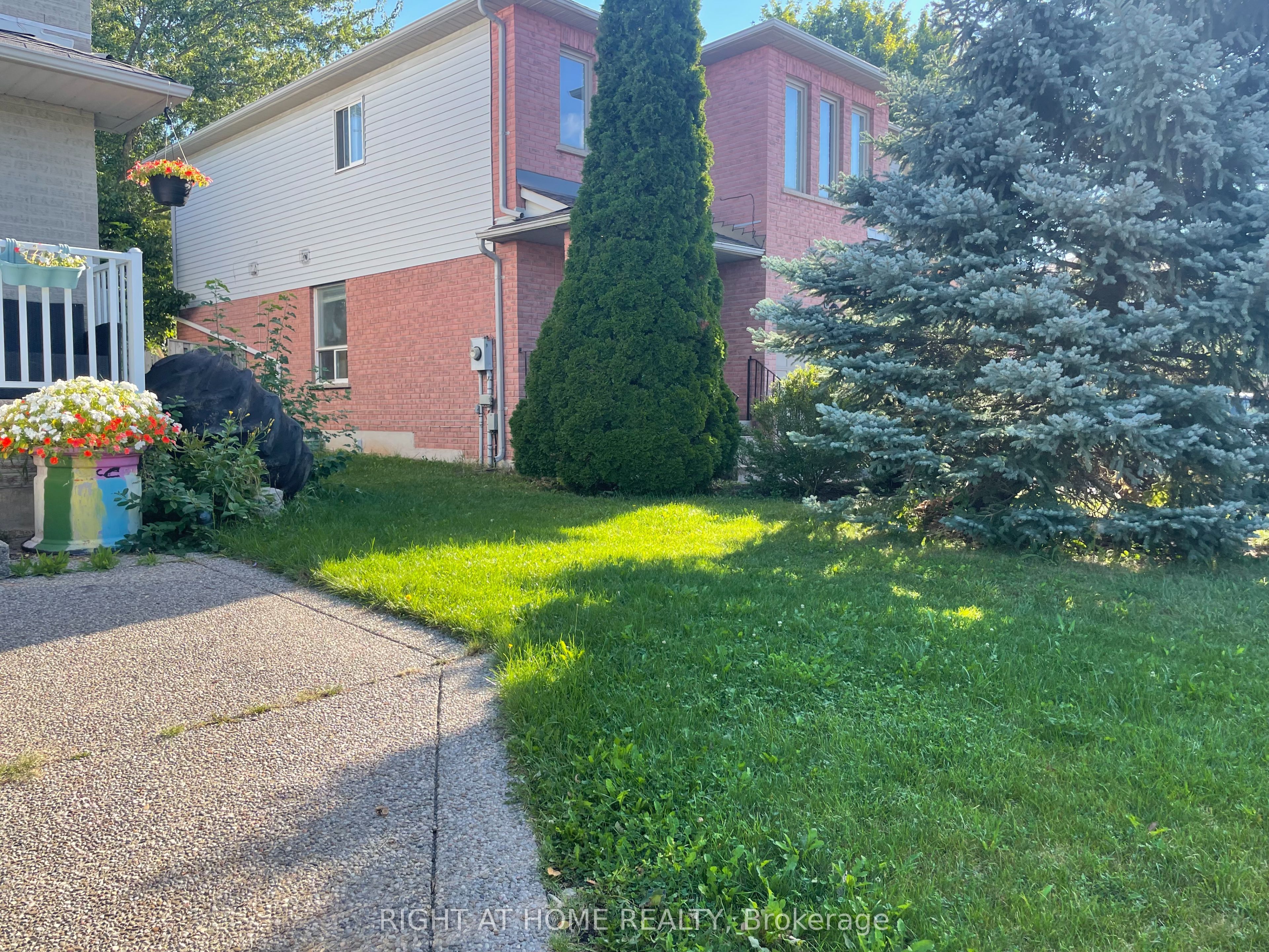 455 Levanna Lane, Oakville, ON L6H 6B9 photo 3