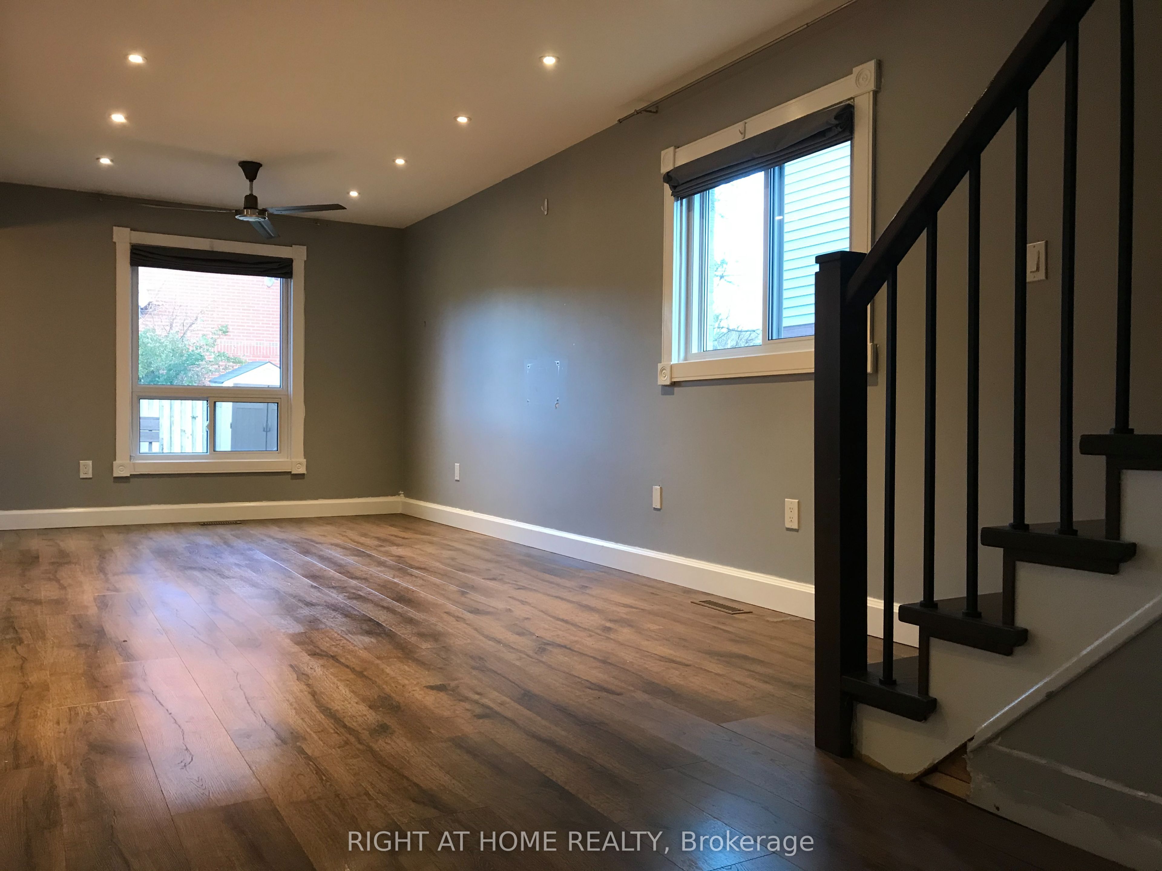 455 Levanna Lane, Oakville, ON L6H 6B9 photo 4