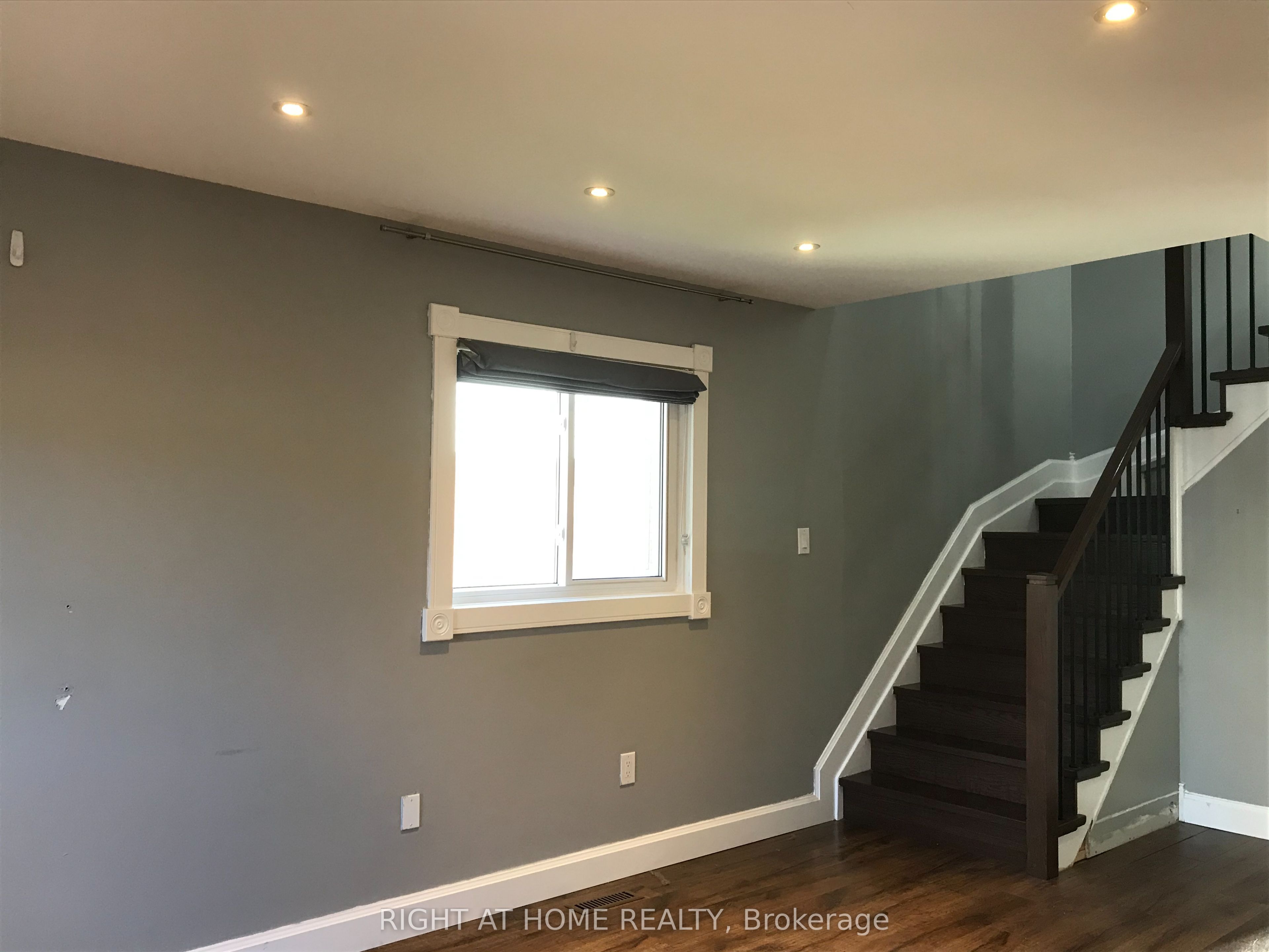 455 Levanna Lane, Oakville, ON L6H 6B9 photo 5