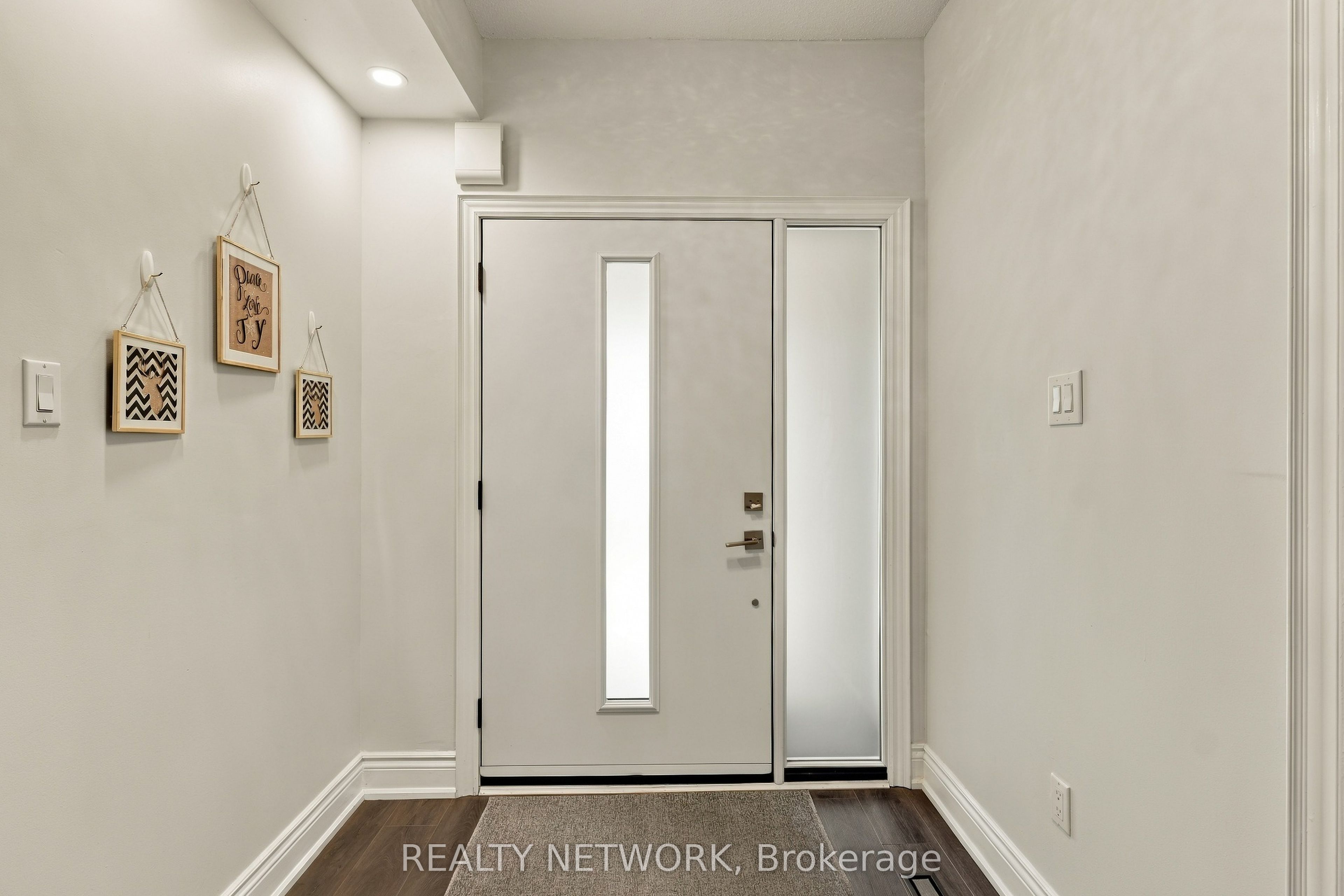 2390 Sinclair Circle, Burlington, ON L7P 3C3 photo 4
