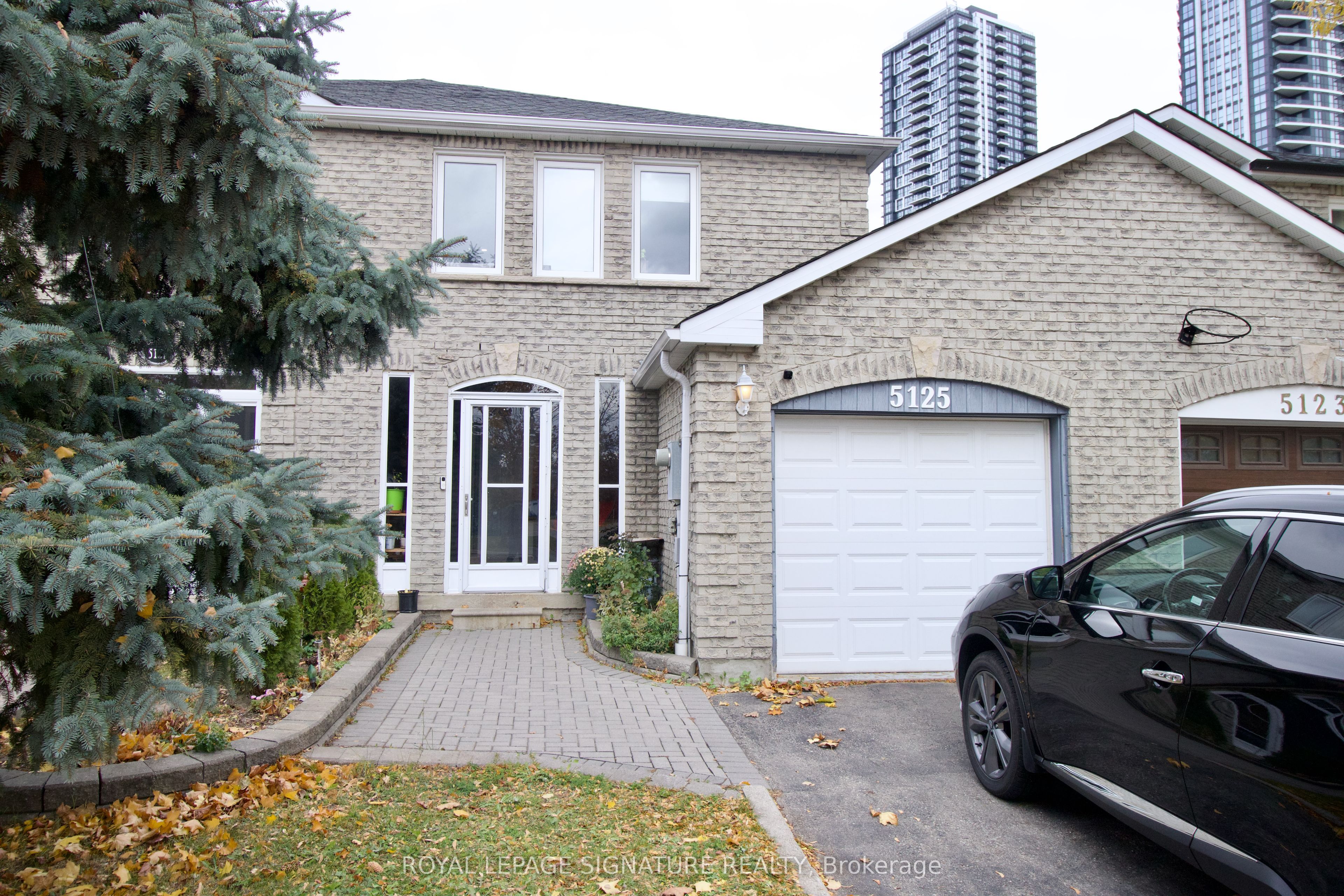 5125 Salishan Circle, Mississauga, ON L5R 3E8