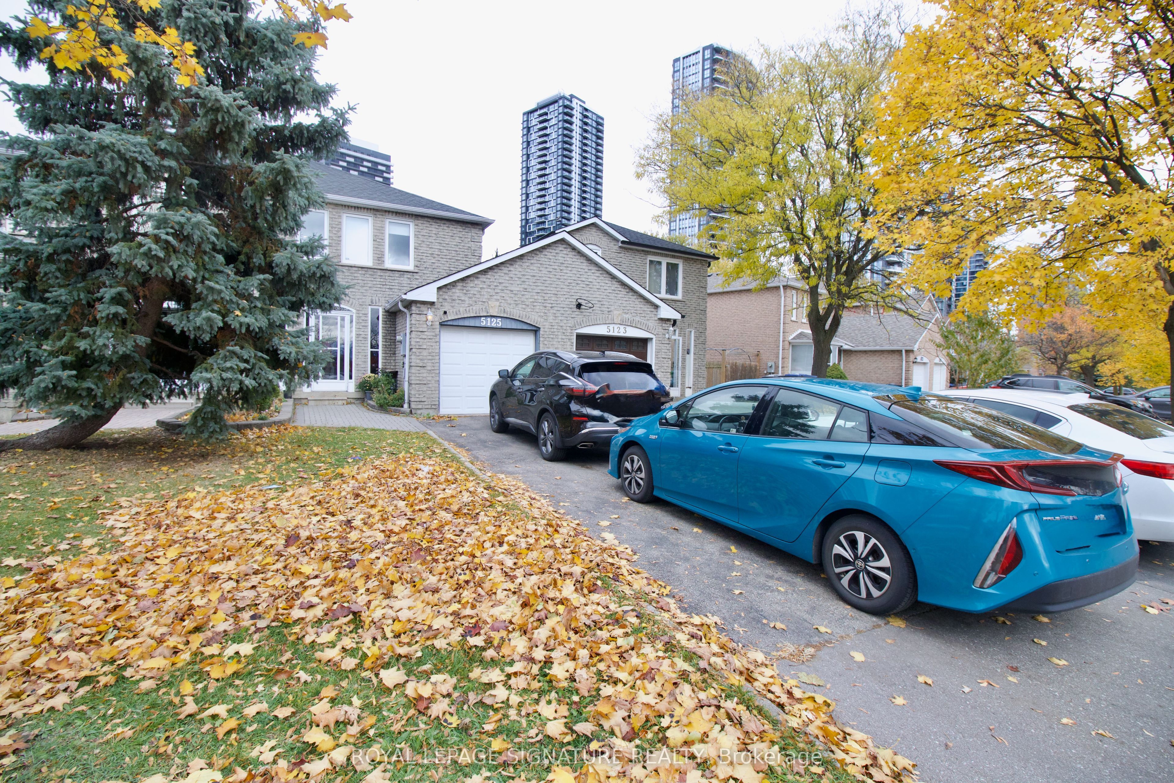 5125 Salishan Circle, Mississauga, ON L5R 3E8 photo 3