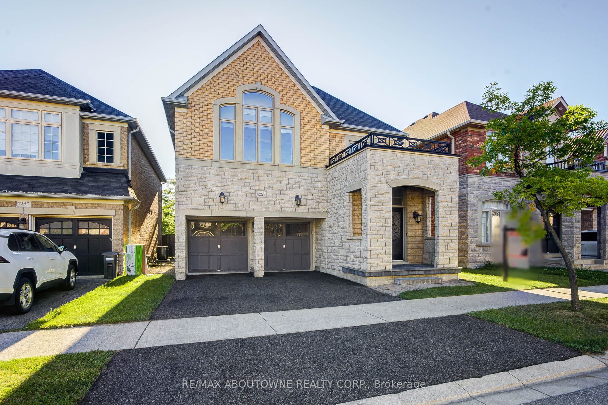 4228 Fuller Crescent, Burlington, ON L7M 0M4 photo 2