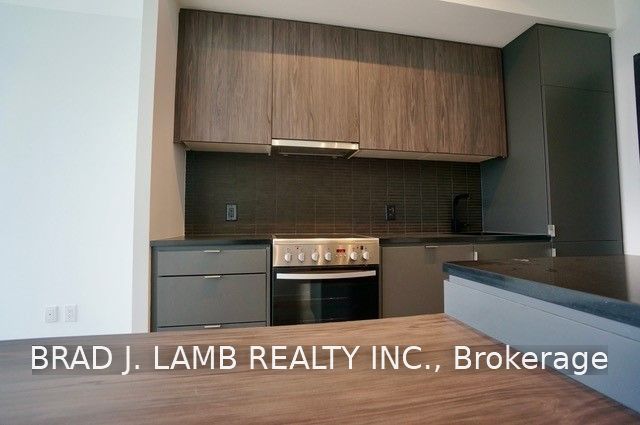 7 Smith Crescent 802, Toronto, ON M8Z 0G3 photo 3