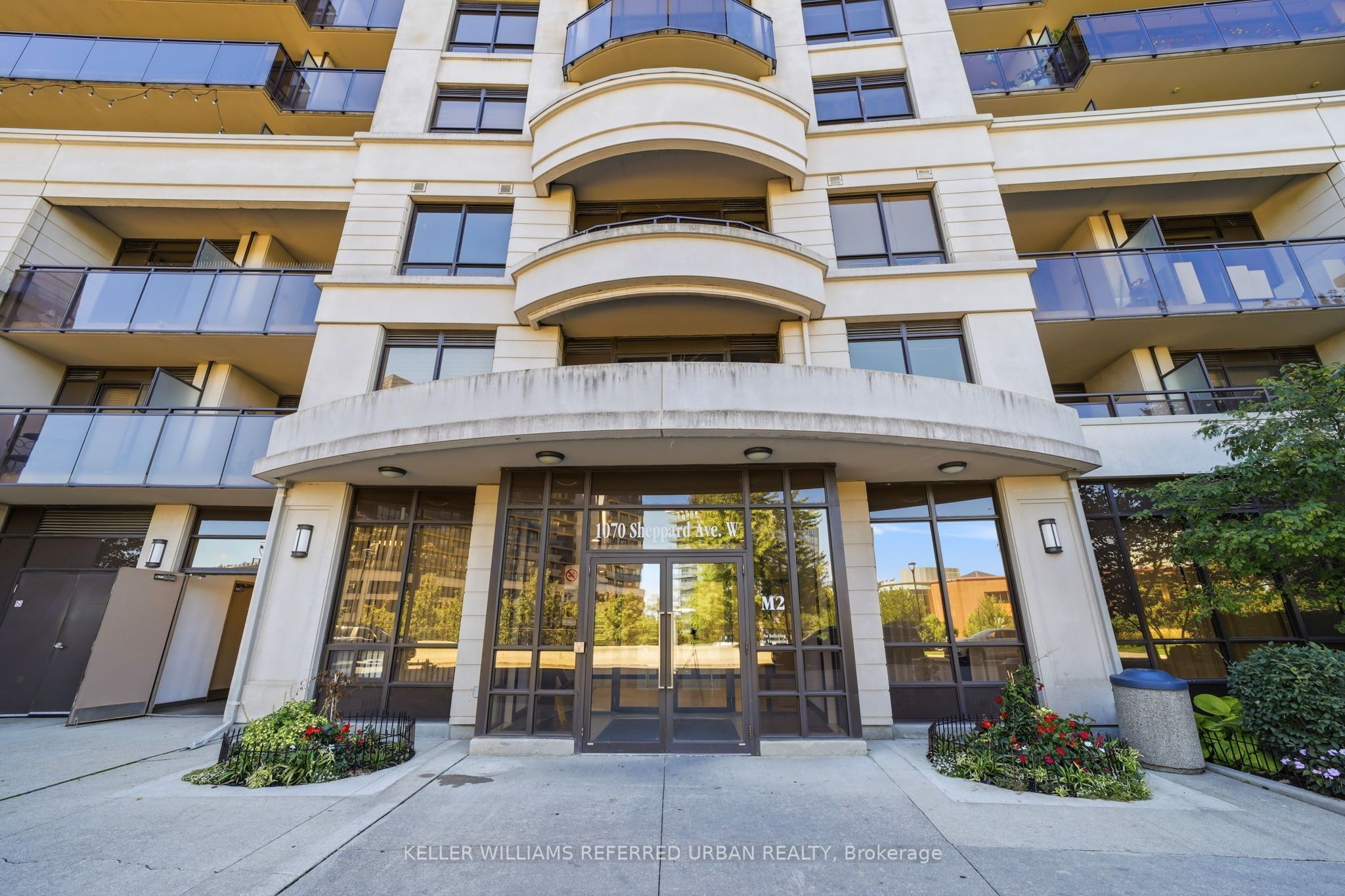 1070 Sheppard Avenue W 307, Toronto, ON M3J 0G8 photo 2