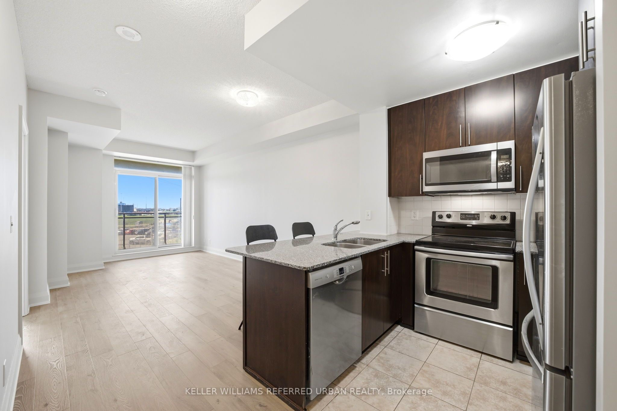 1070 Sheppard Avenue W 307, Toronto, ON M3J 0G8 photo 5