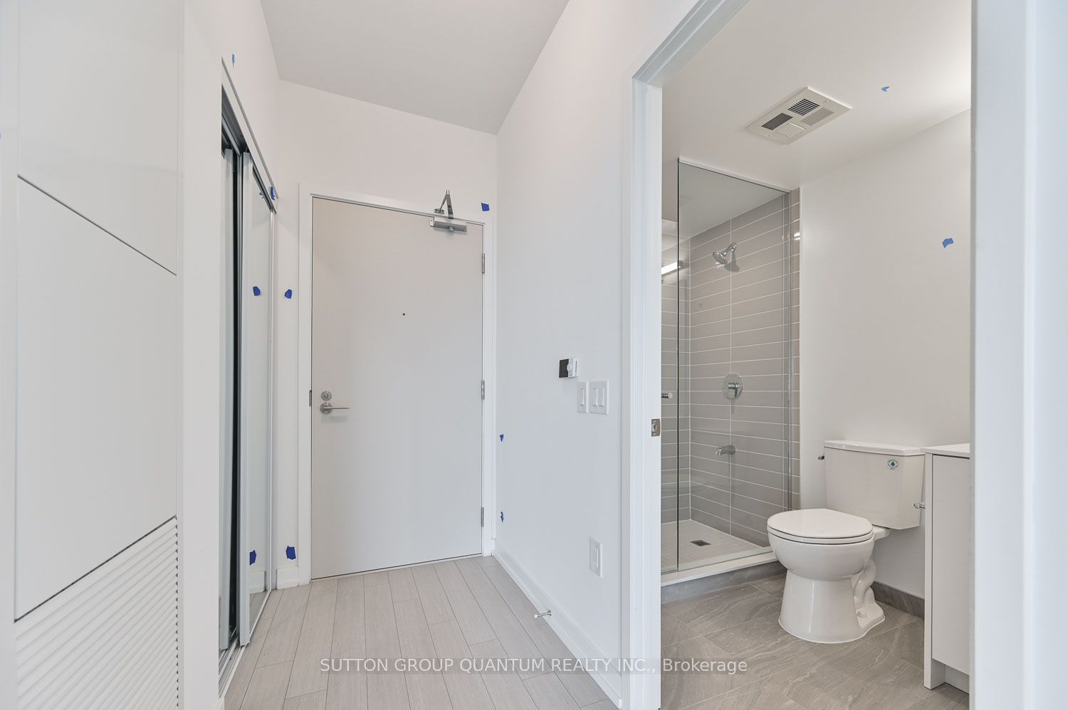 4010 Eglinton Avenue W 1821, Toronto, ON M9A 0G5 photo 4