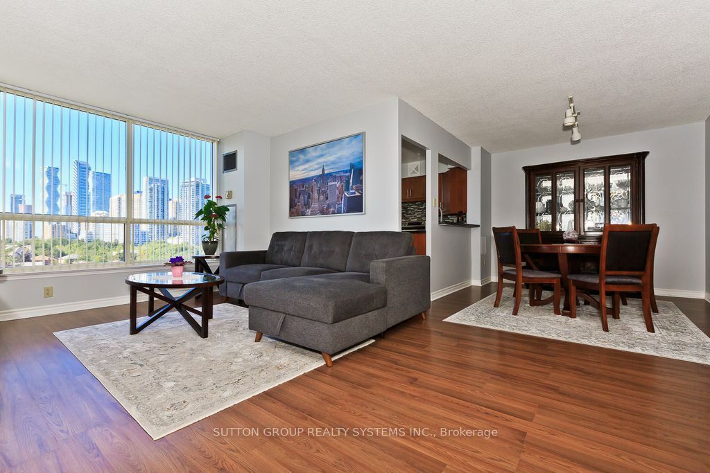 55 Elm Drive 1214, Mississauga, ON L5B 3Z3 photo 4