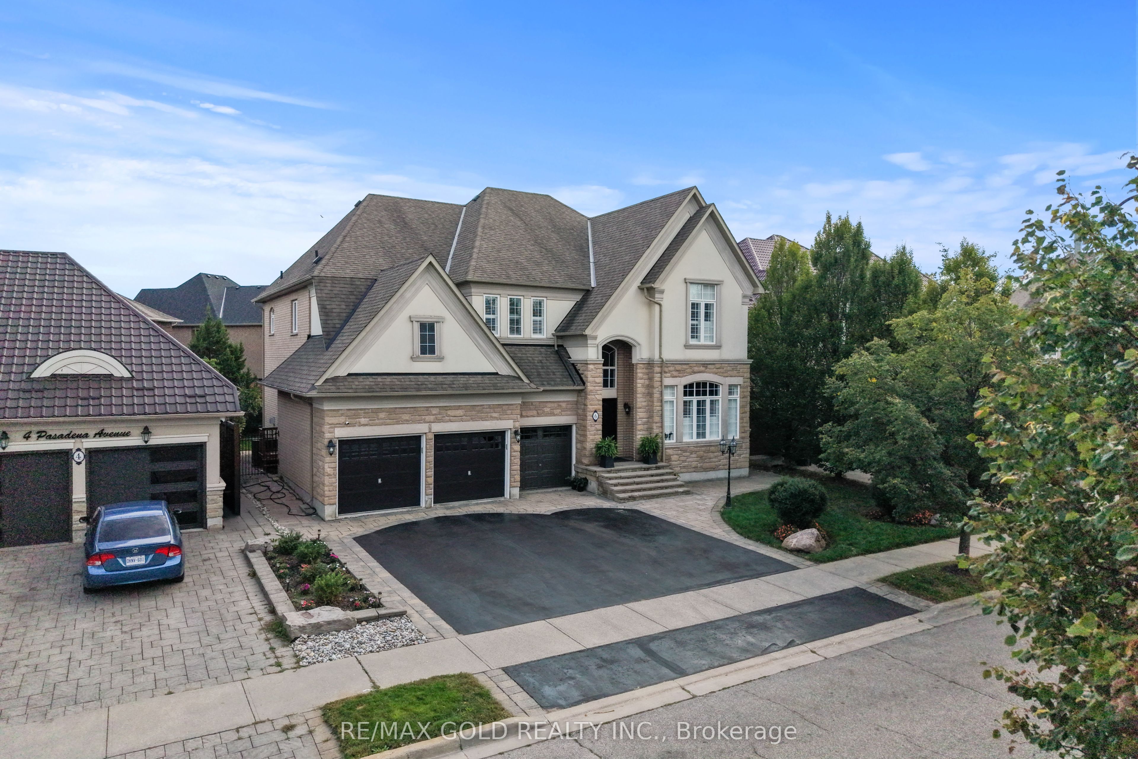 6 Pasadena Avenue, Brampton, ON L6P 2W1 photo 4