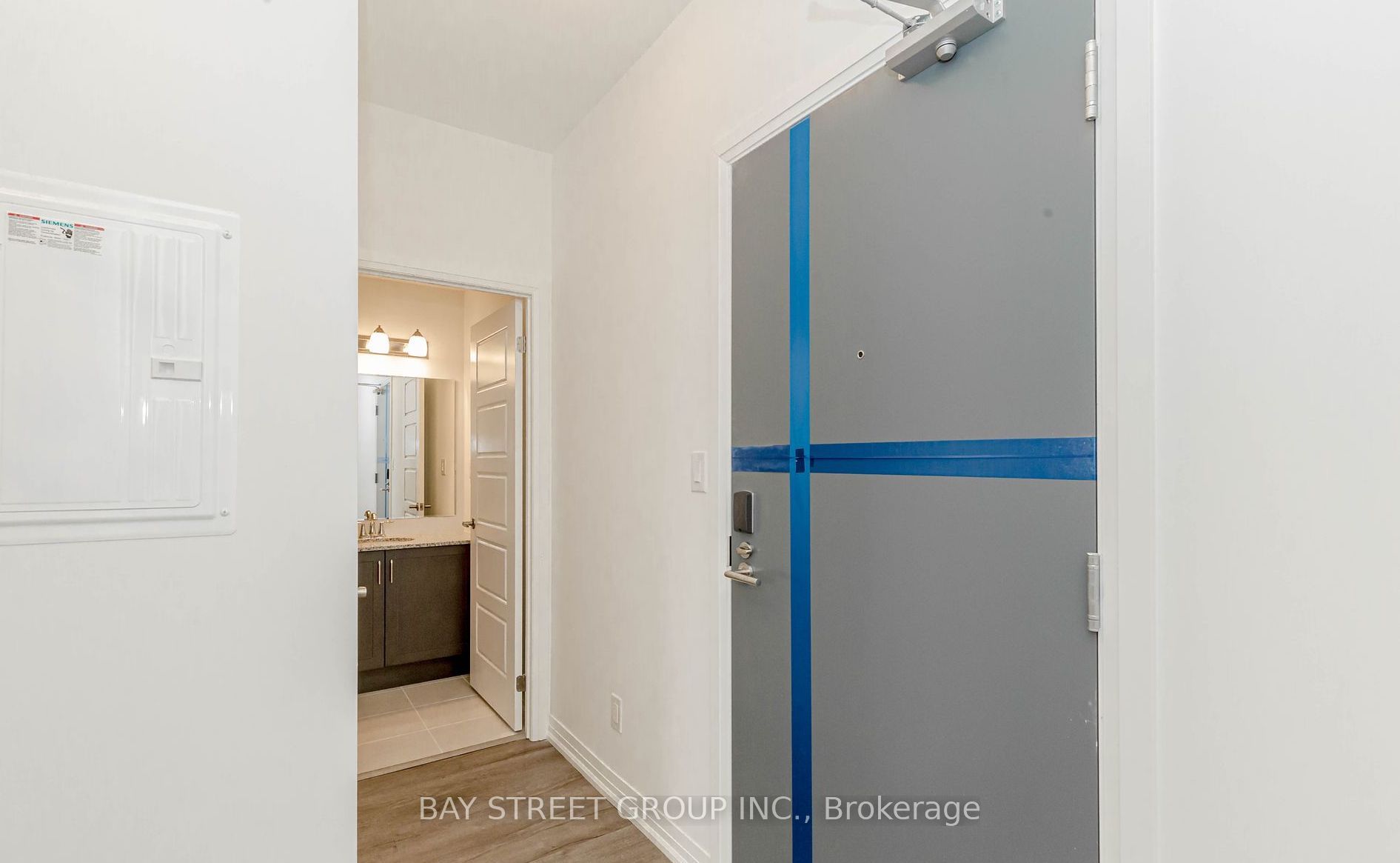 3265 Carding Mill Trail 314, Oakville, ON L6M 5P7 photo 4