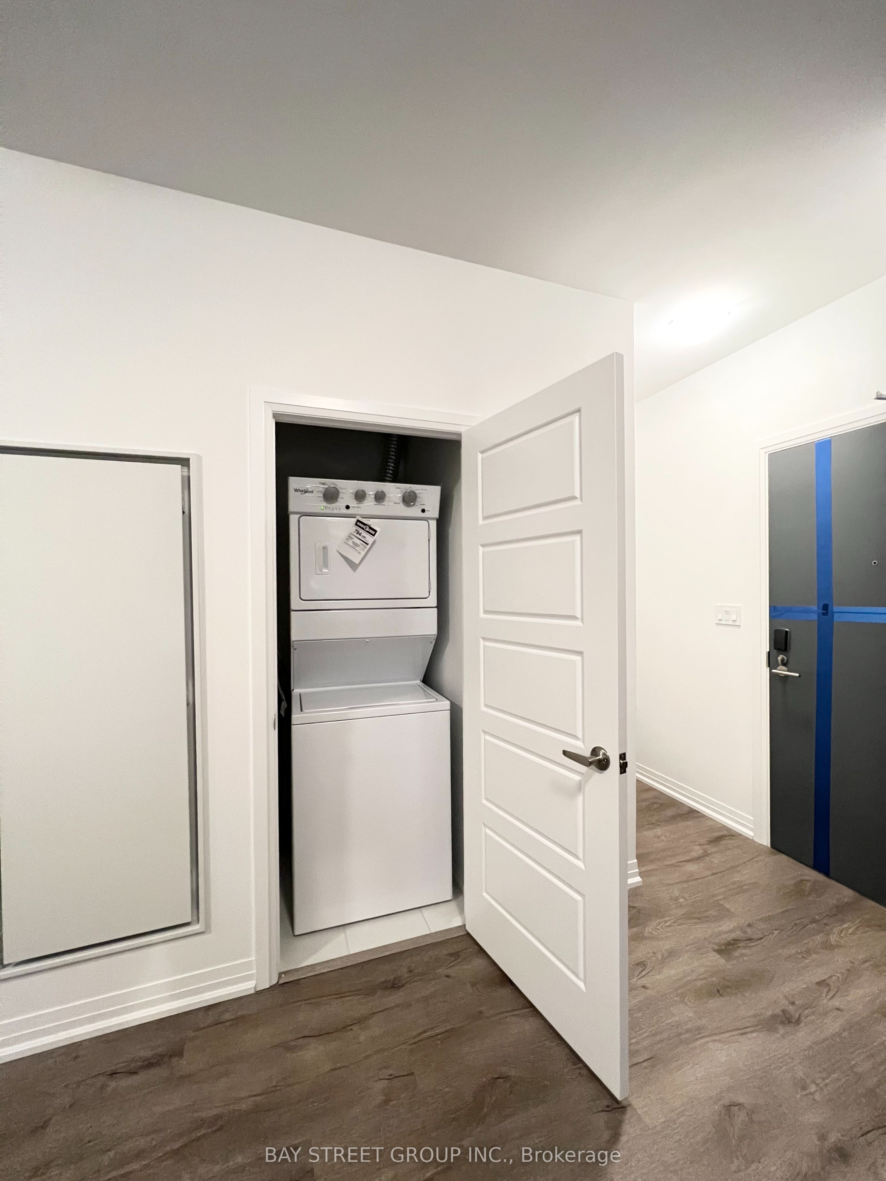 3265 Carding Mill Trail 314, Oakville, ON L6M 5P7 photo 5