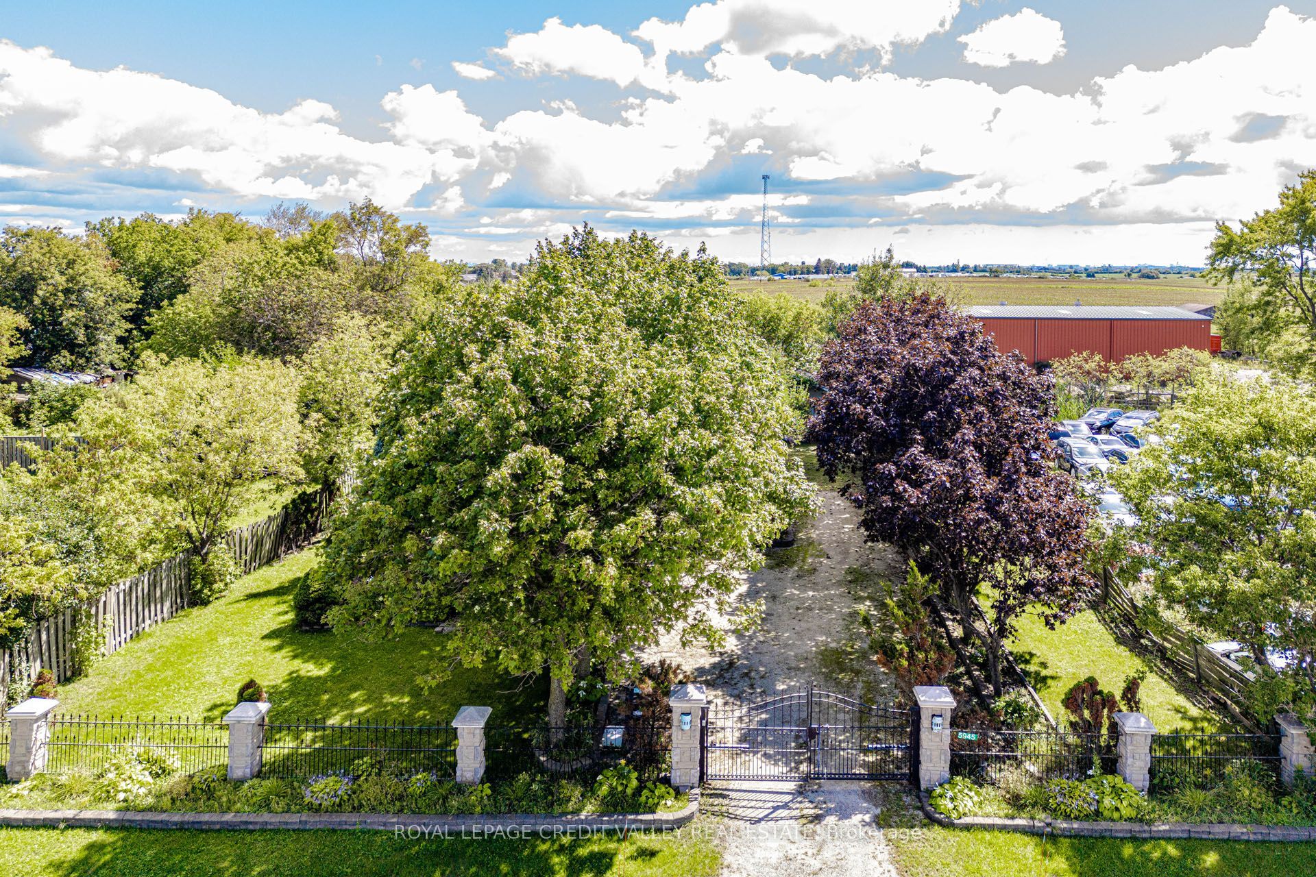 5945 King Street, Caledon, ON L7C 0V1