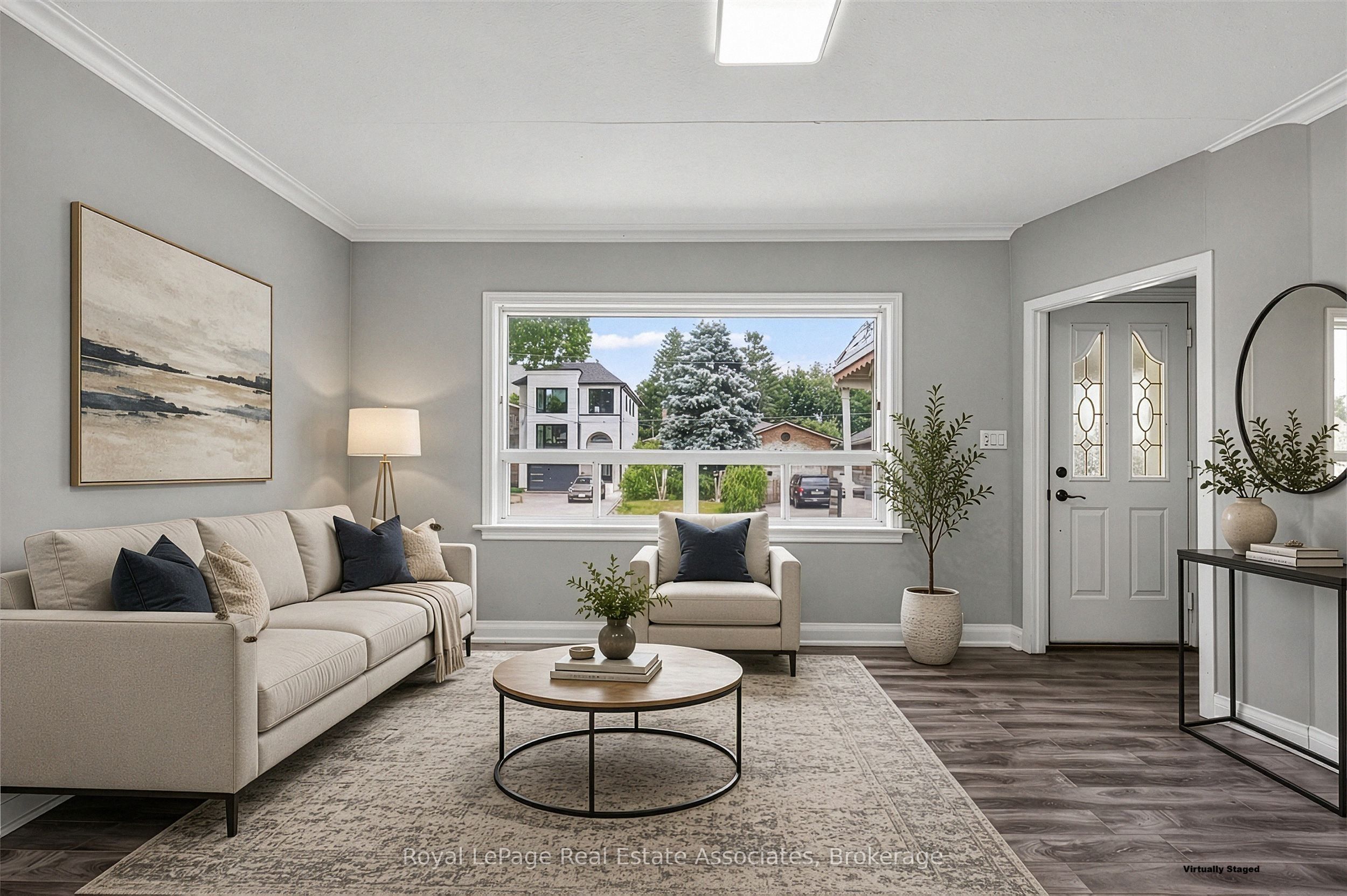 1072 Orchard Road, Mississauga, ON L5E 2N9
