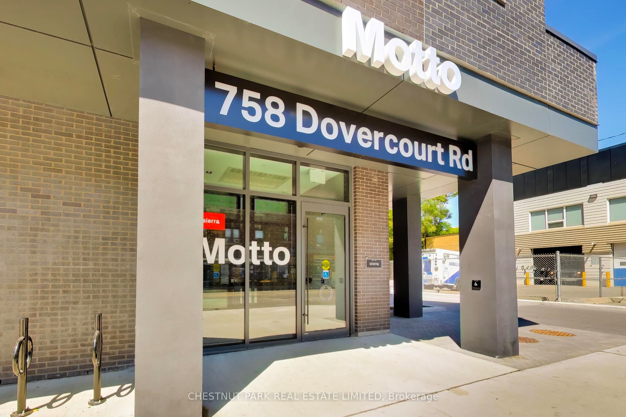 758 Dovercourt Road 209, Toronto, ON M6H 2X2 photo 4