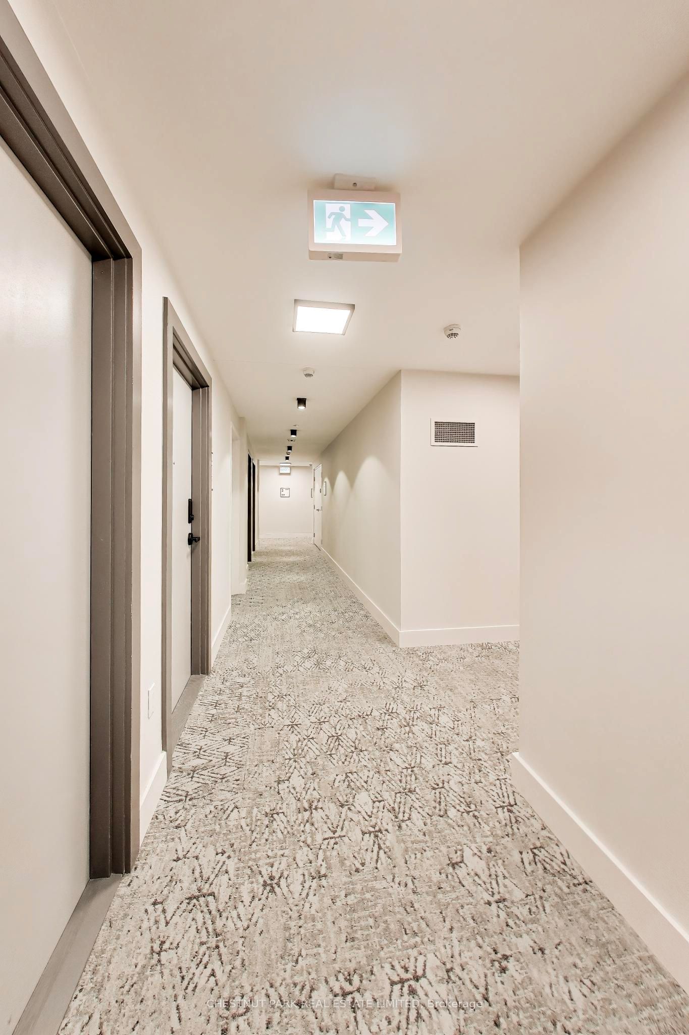 758 Dovercourt Road 209, Toronto, ON M6H 2X2 photo 5