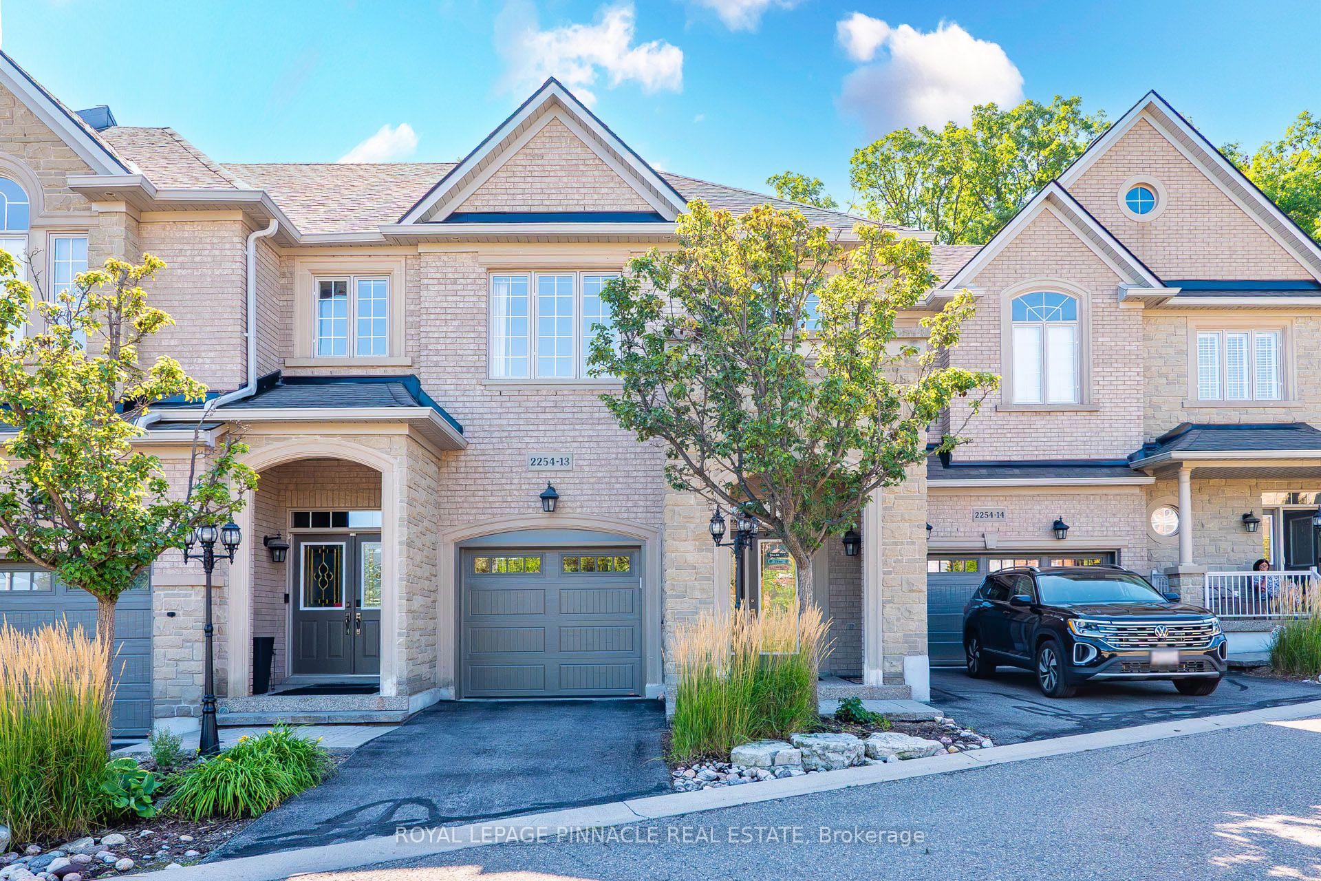 2254 Rockingham Drive 13, Oakville, ON L6H 7H8 photo 2