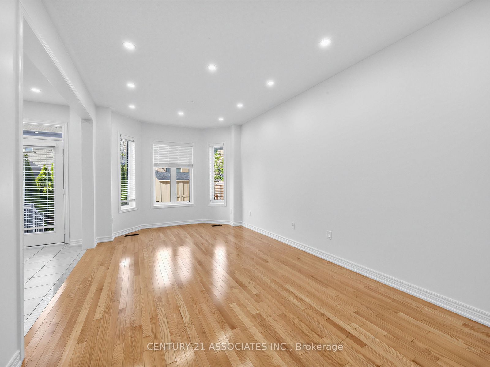 28 Yellow Sorrel Road, Brampton, ON L6R 3V7 photo 5
