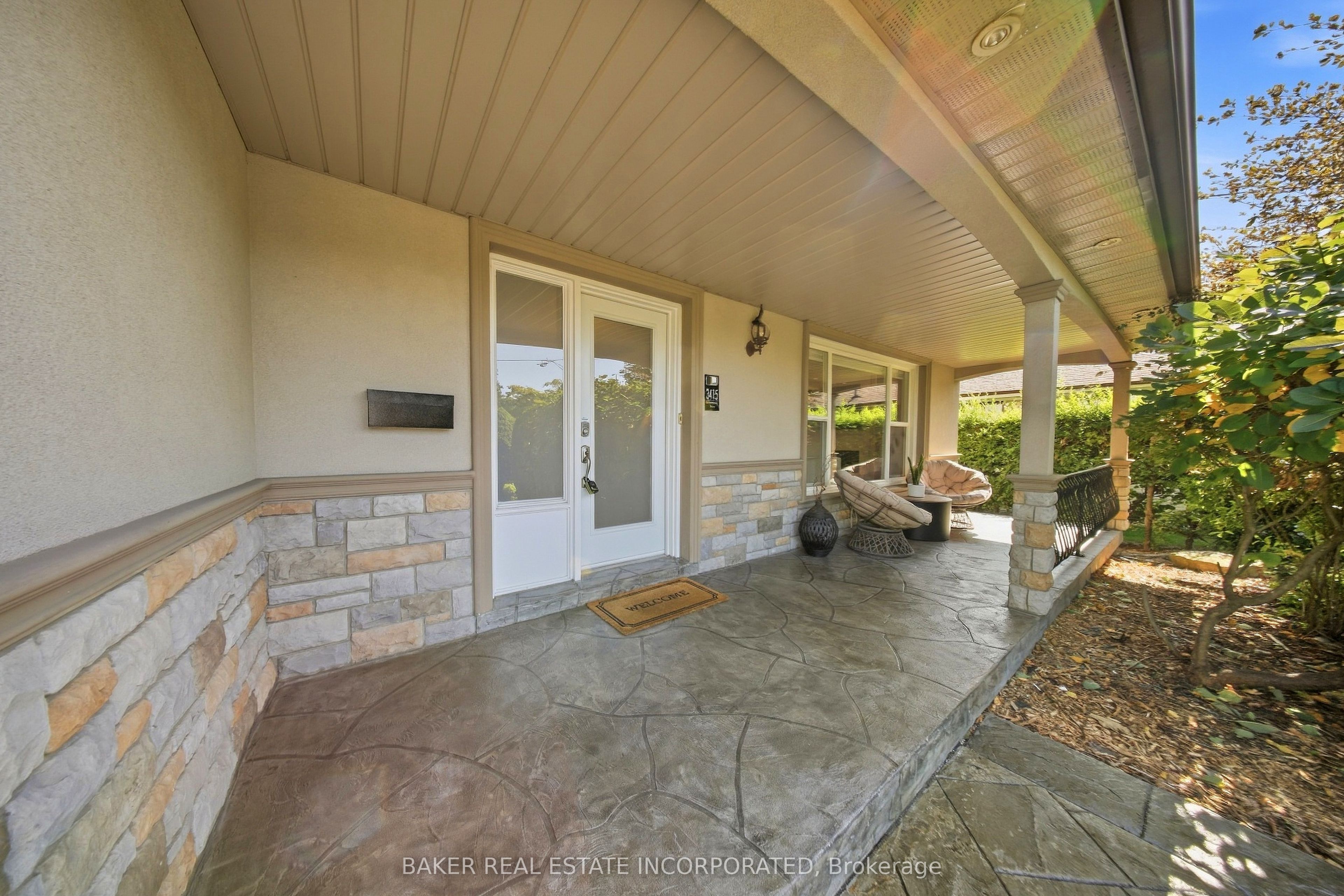 3415 Schomberg Avenue, Mississauga, ON L4Y 2P5 photo 3