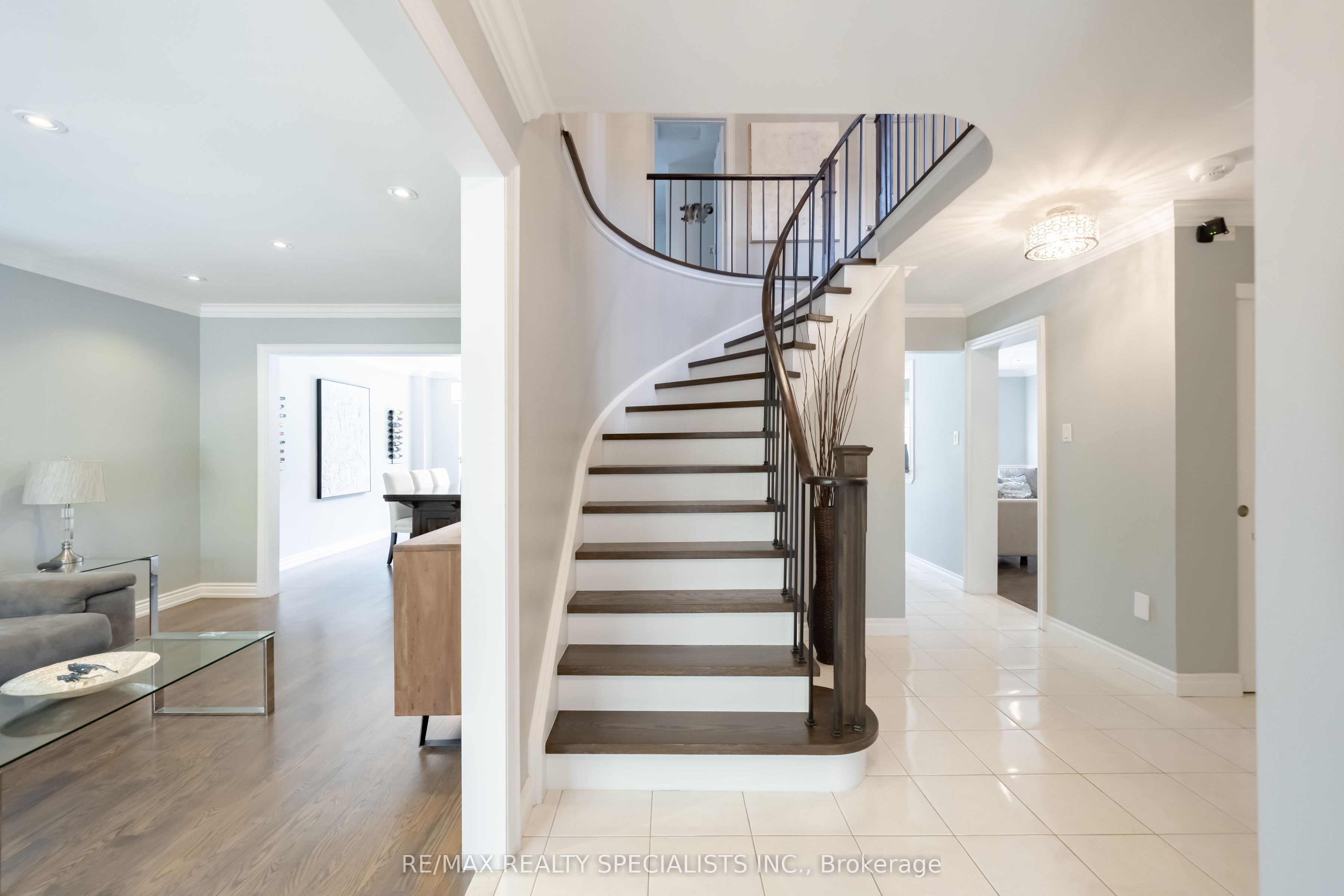 4021 Sasha Court, Mississauga, ON L4W 3K9 photo 5