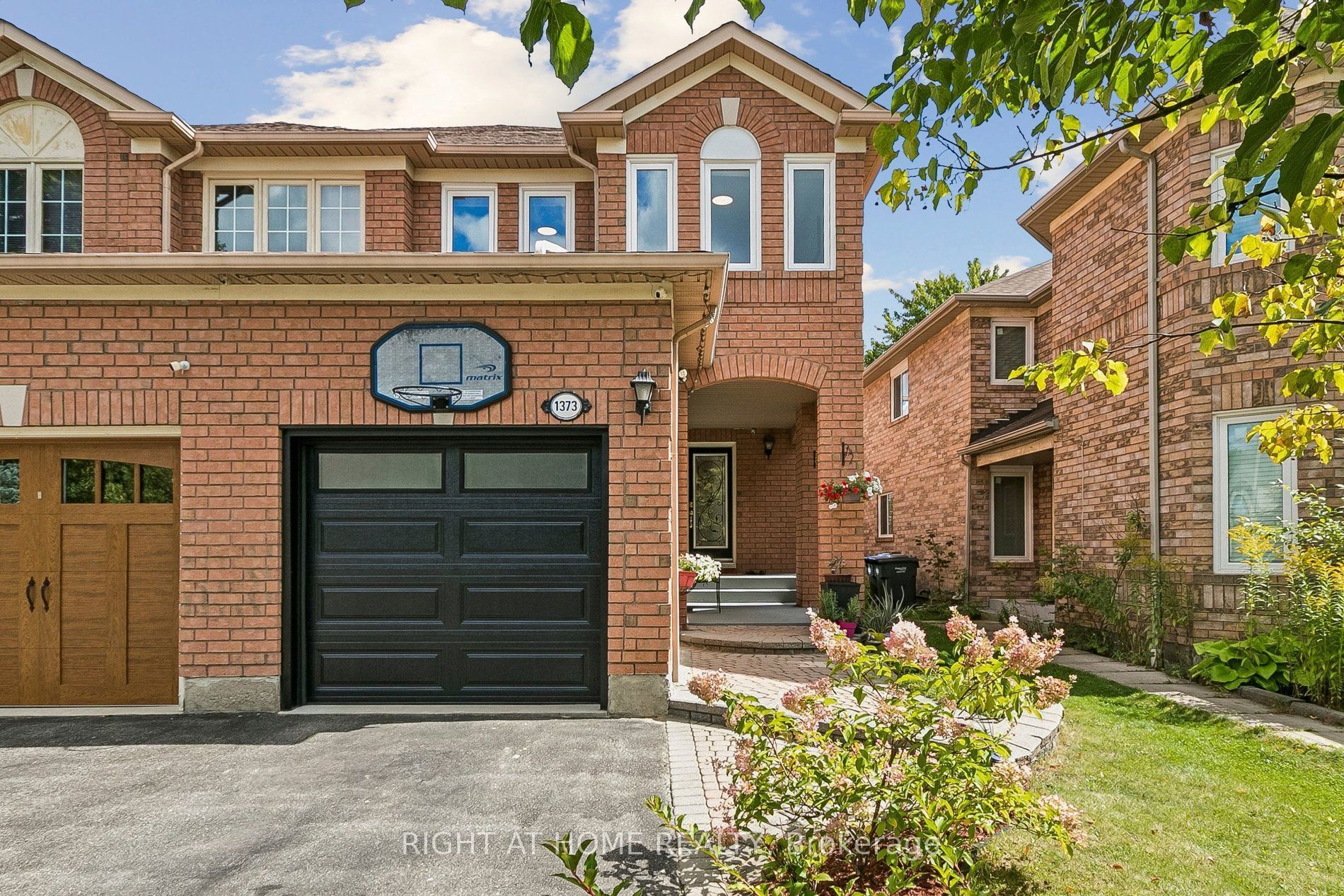 1373 Quest Circle, Mississauga, ON L5N 8B5 photo 2
