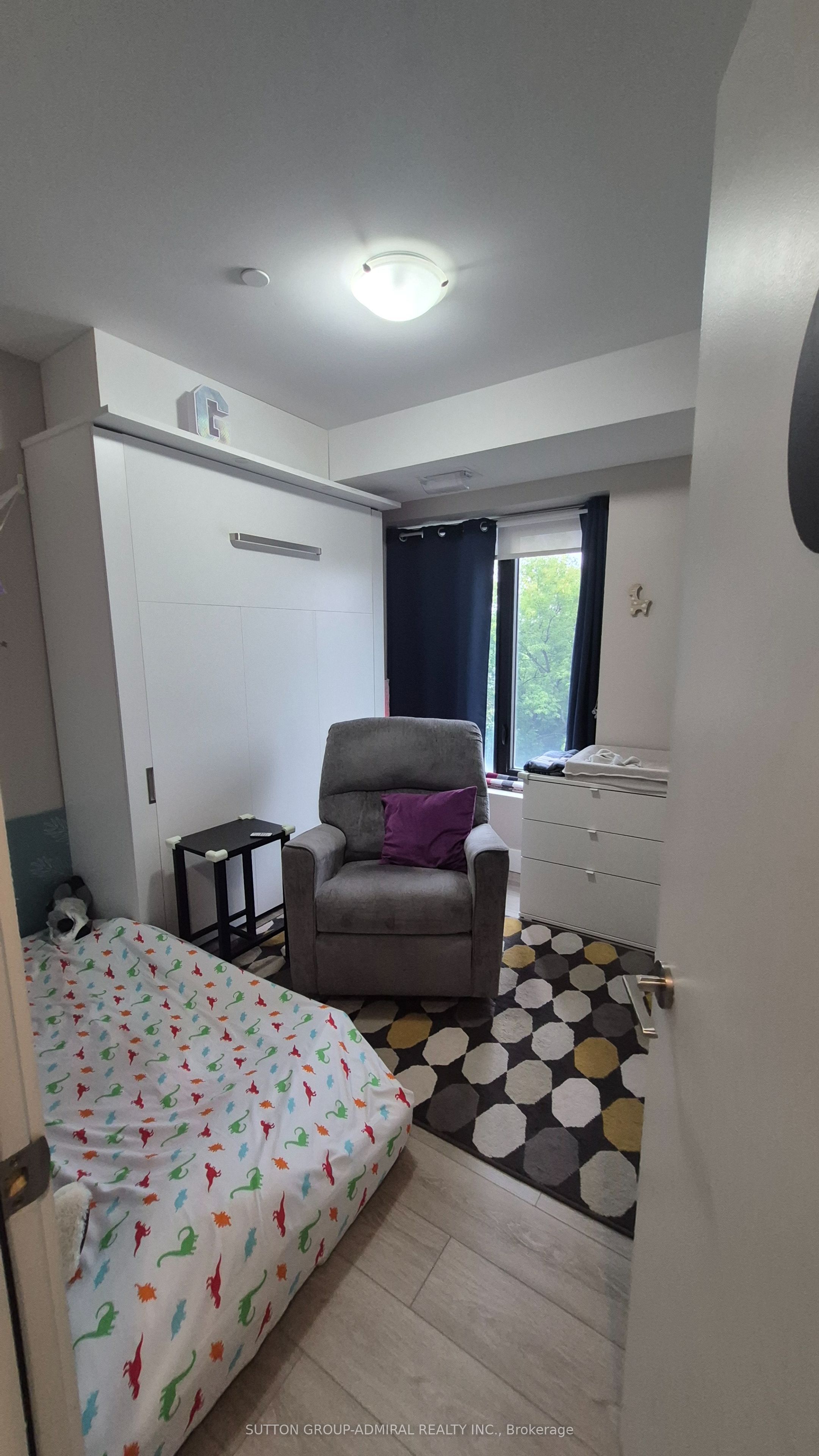 293 Viewmount Avenue 302, Toronto, ON M6B 3H8 photo 3