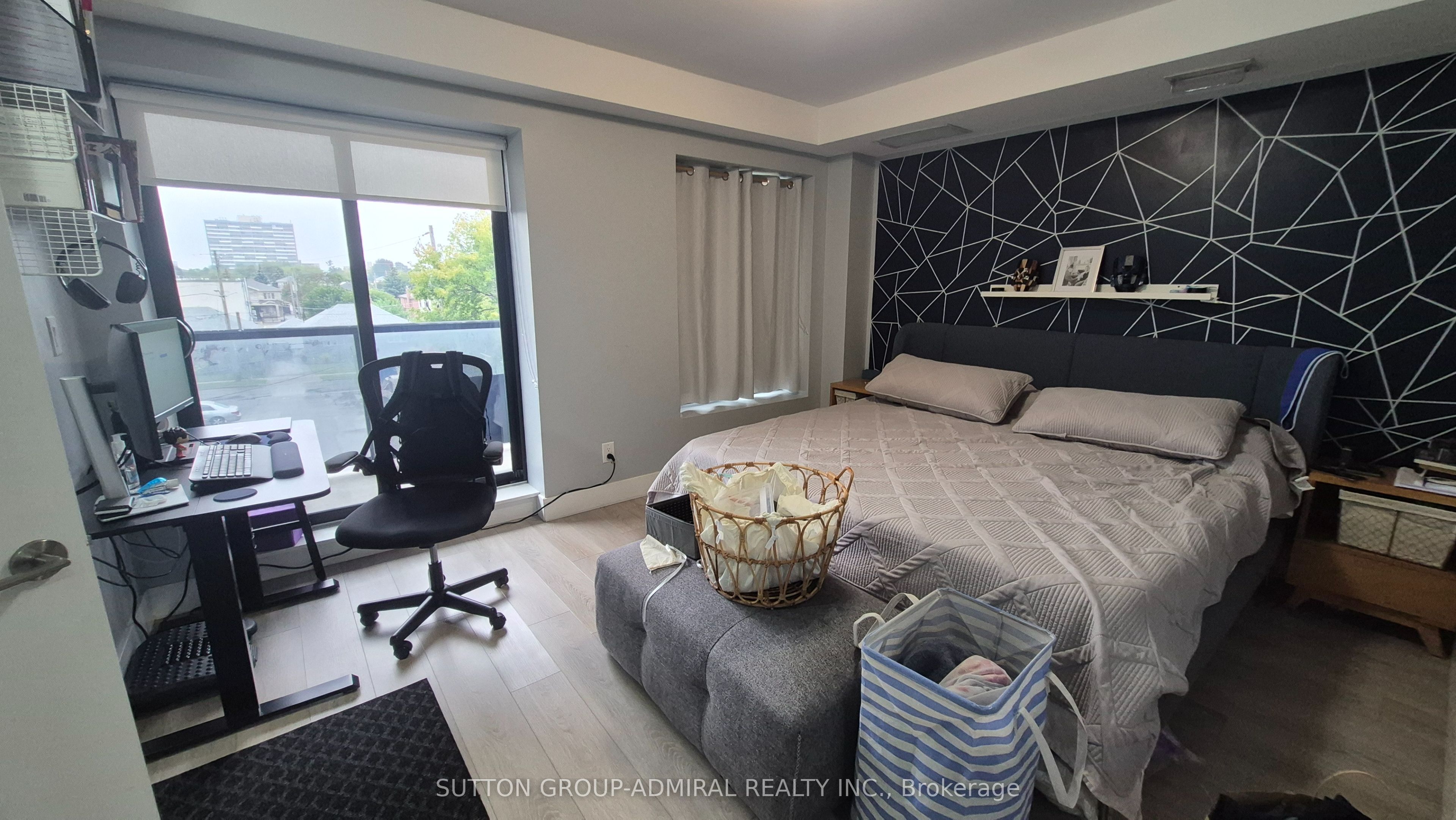 293 Viewmount Avenue 302, Toronto, ON M6B 3H8 photo 5