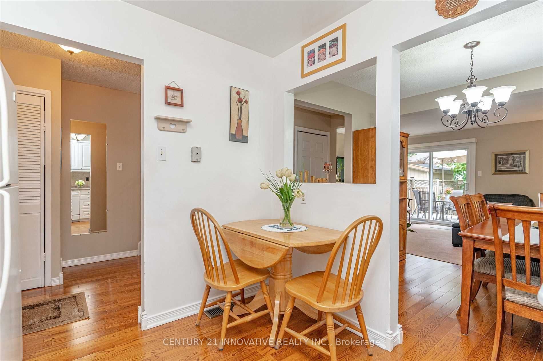 25 Gladstone Square, Brampton, ON L6S 2H5 photo 5