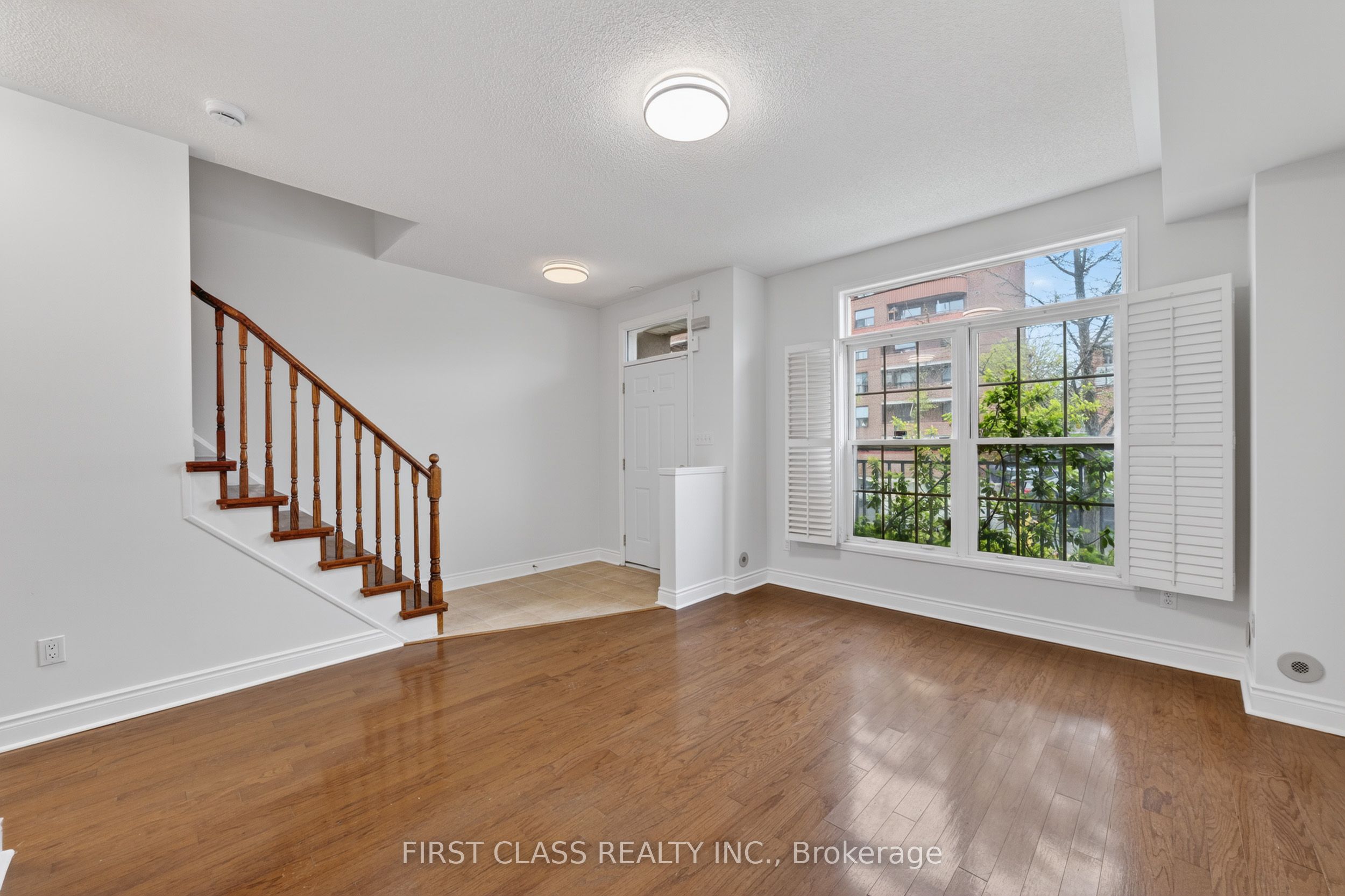 3076 Lake Shore Boulevard W Th10, Toronto, ON M8V 1K3 photo 5