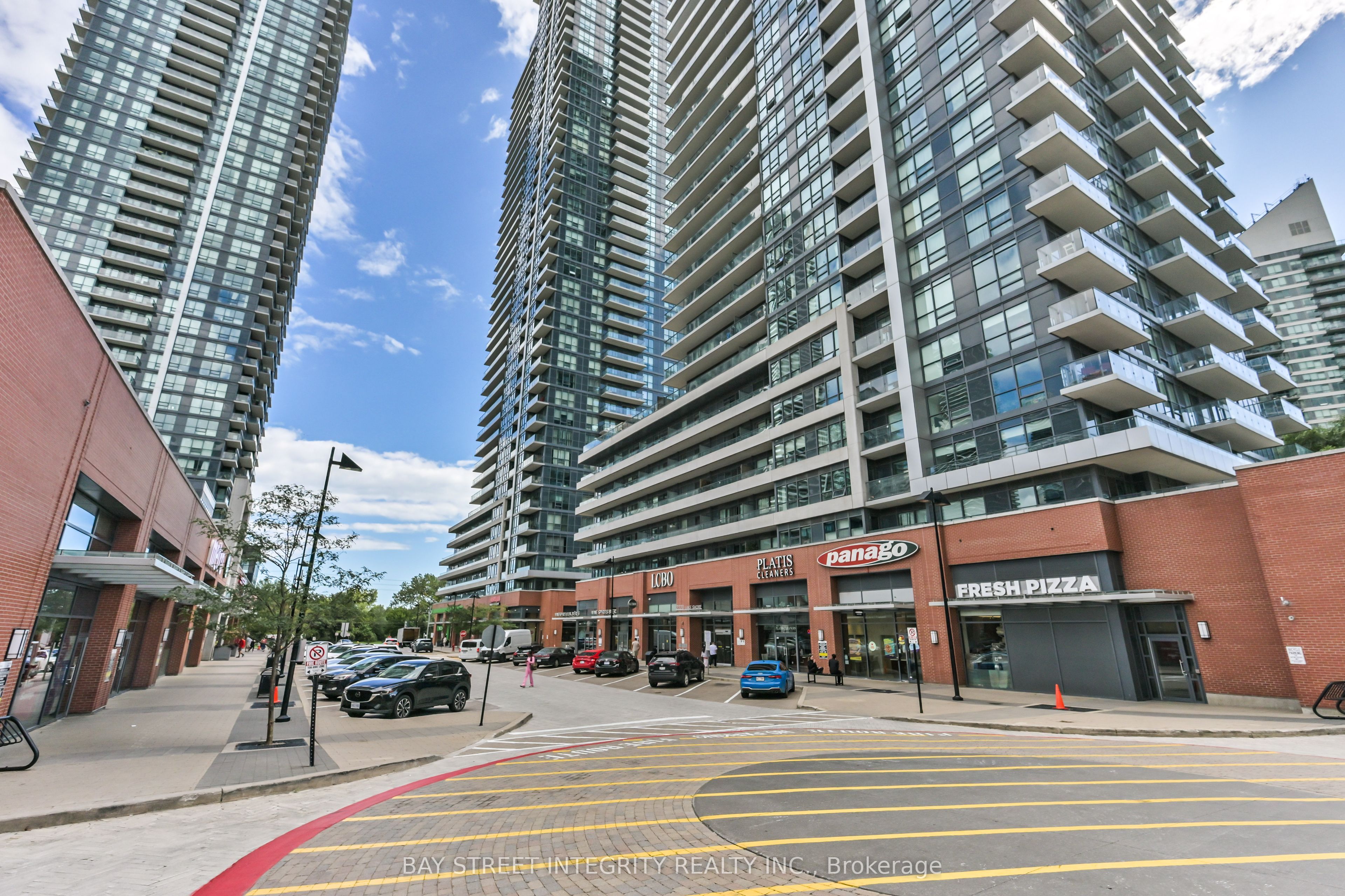 2220 Lakeshore Boulevard W 4301, Toronto, ON M8V 0C1 photo 2