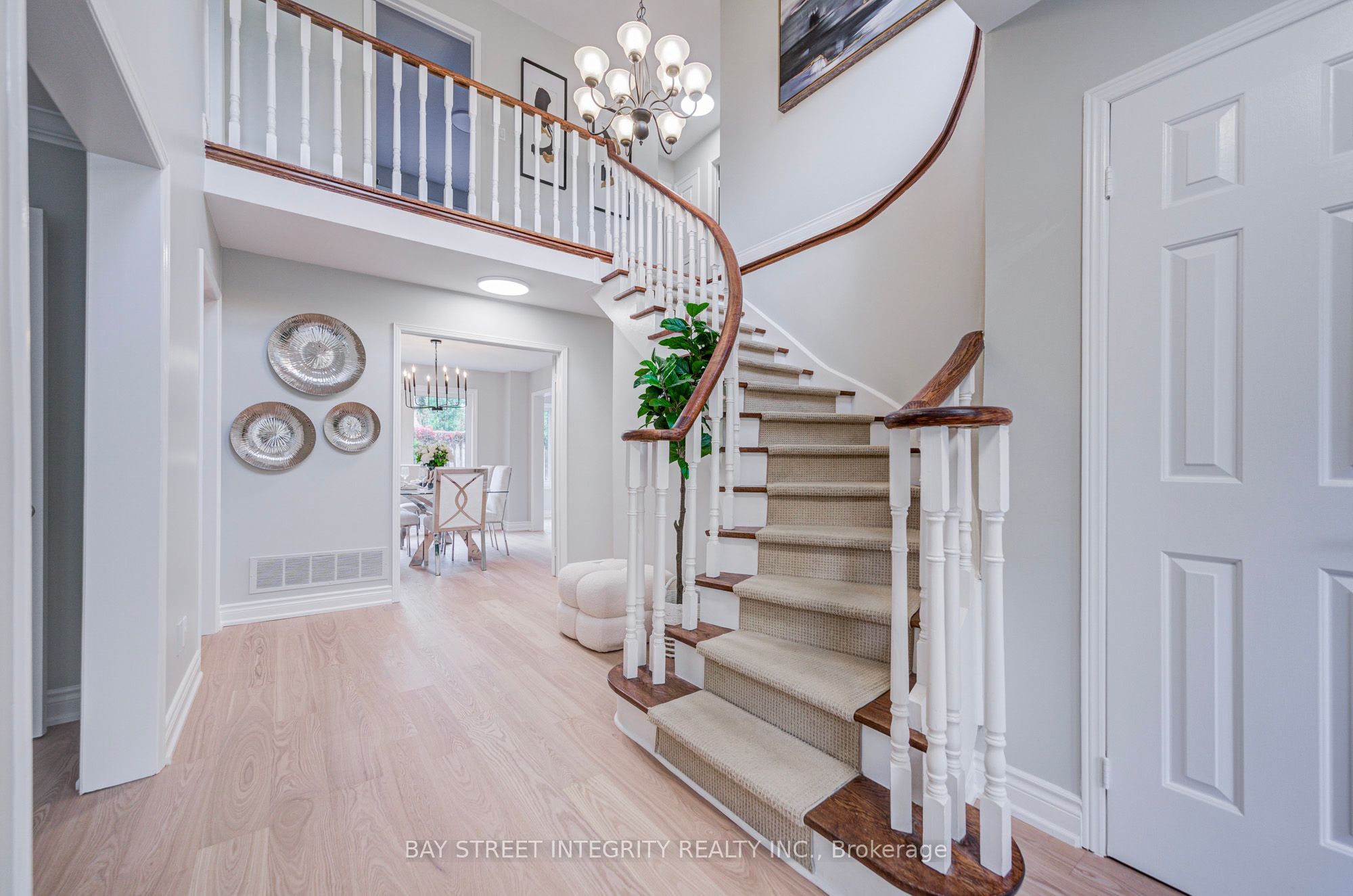 1341 Old English Lane, Oakville, ON L6M 2P9 photo 4