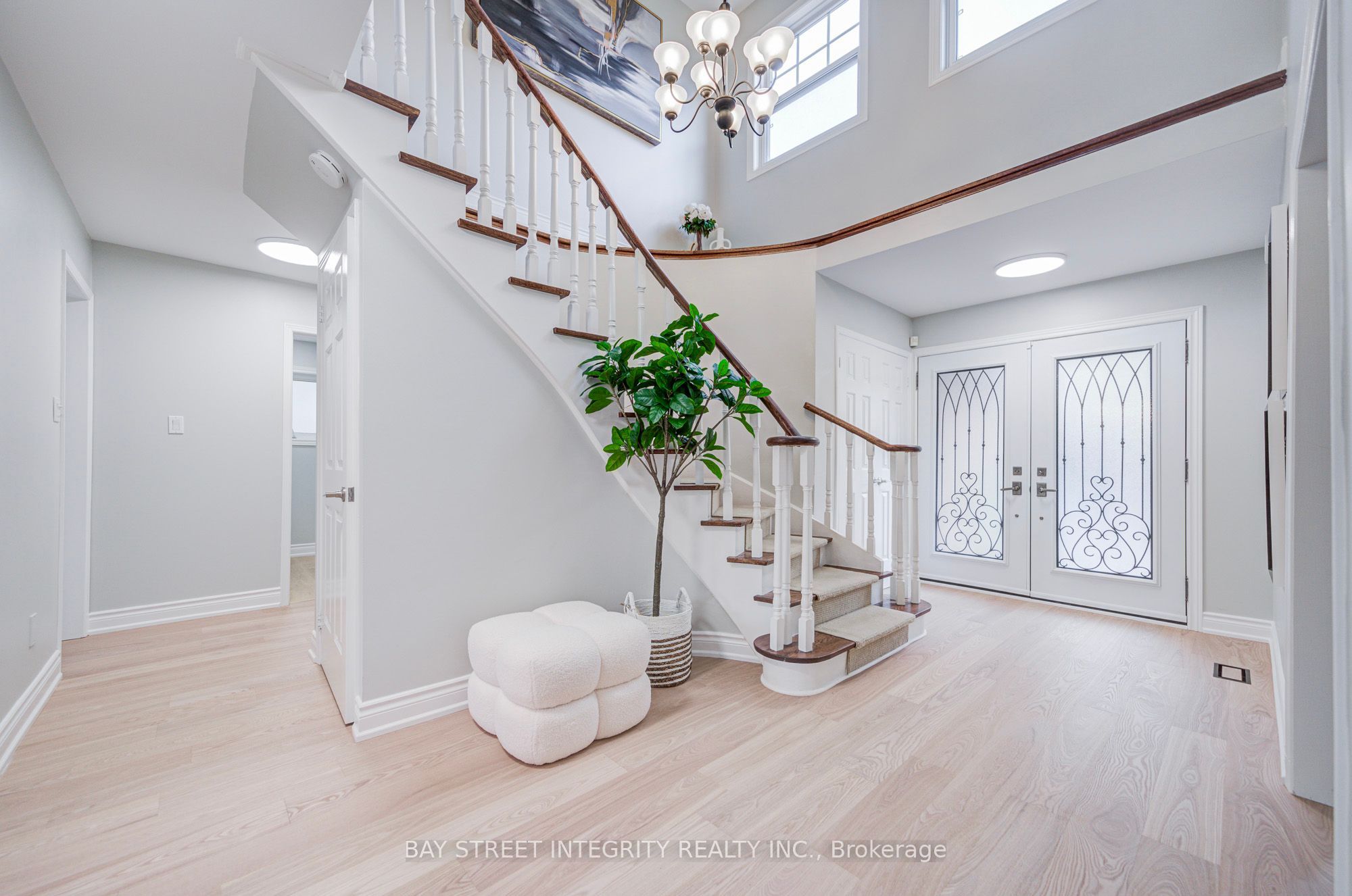 1341 Old English Lane, Oakville, ON L6M 2P9 photo 5