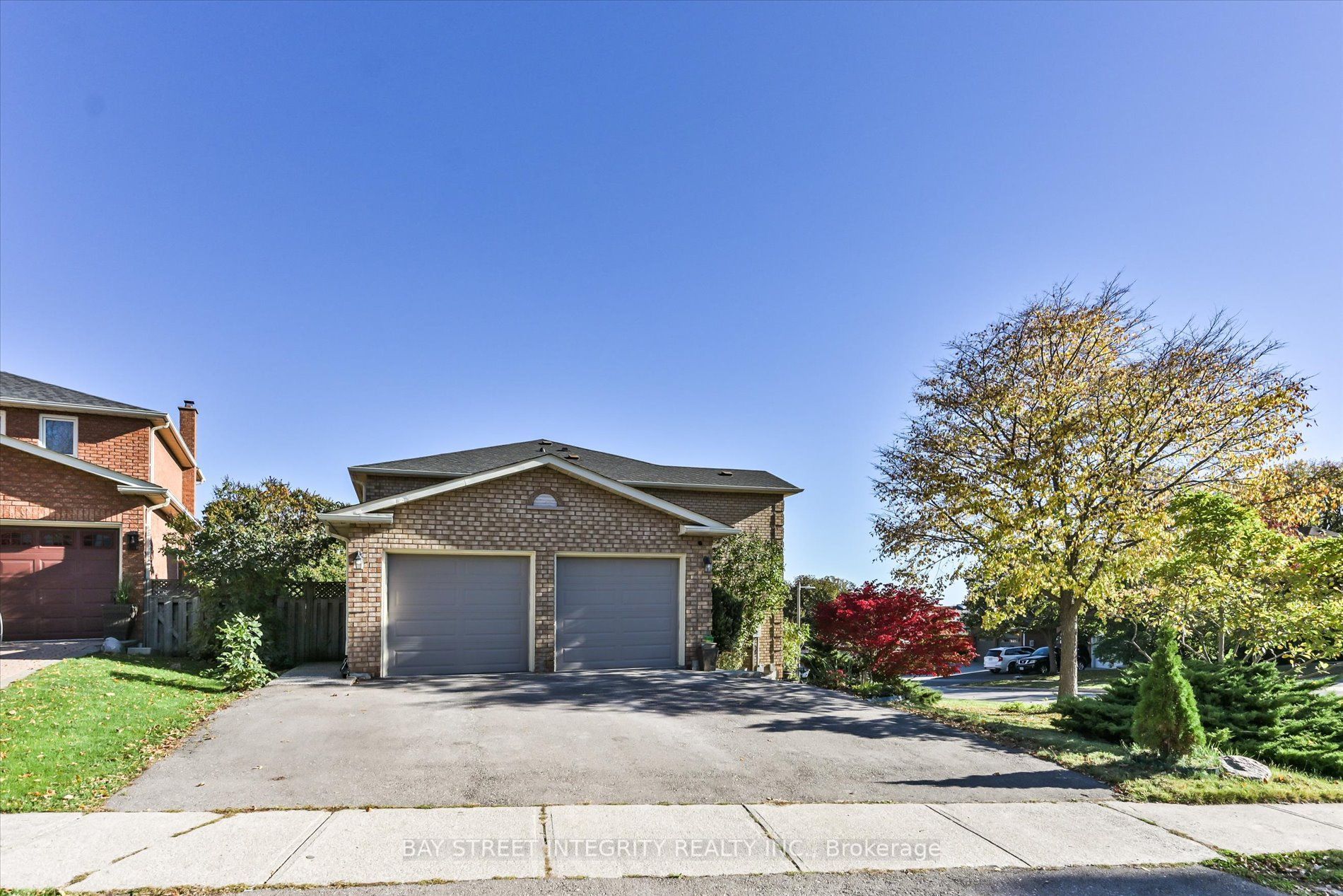 1225 Winterbourne Drive, Oakville, ON L6J 7G2 photo 3
