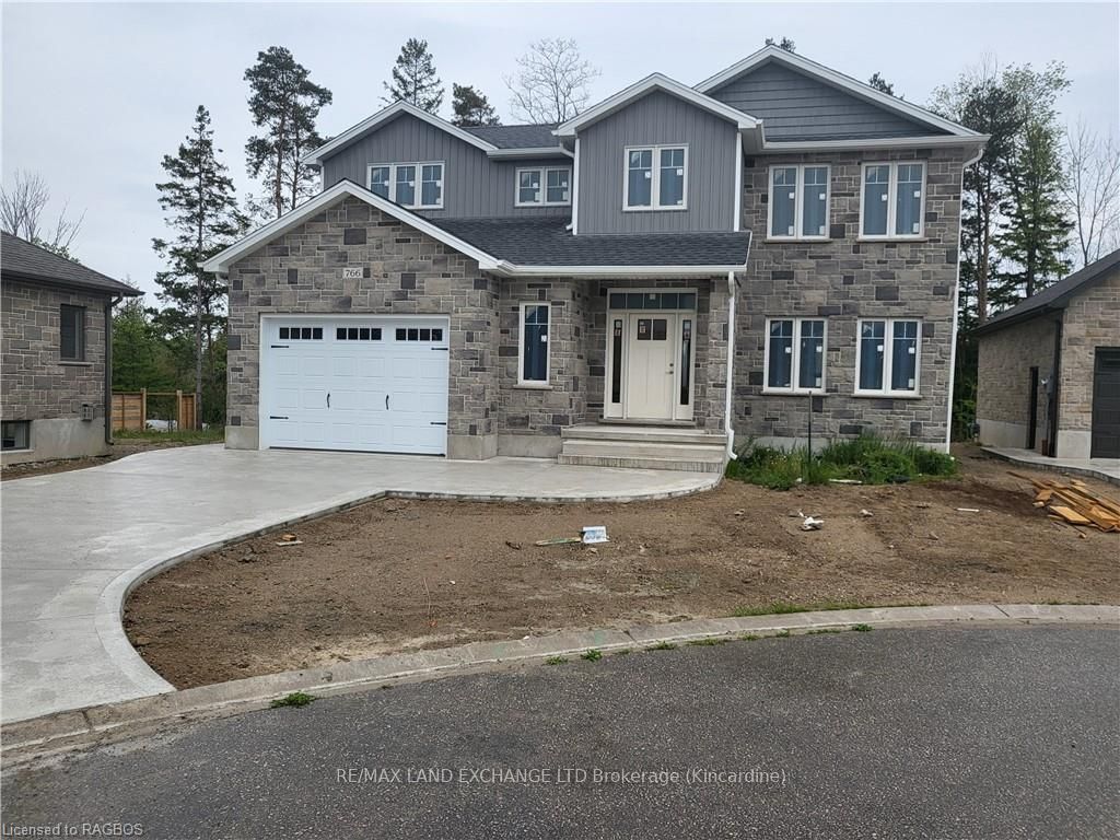 766 CAMPBELL Avenue, Kincardine, ON N2Z 1W1