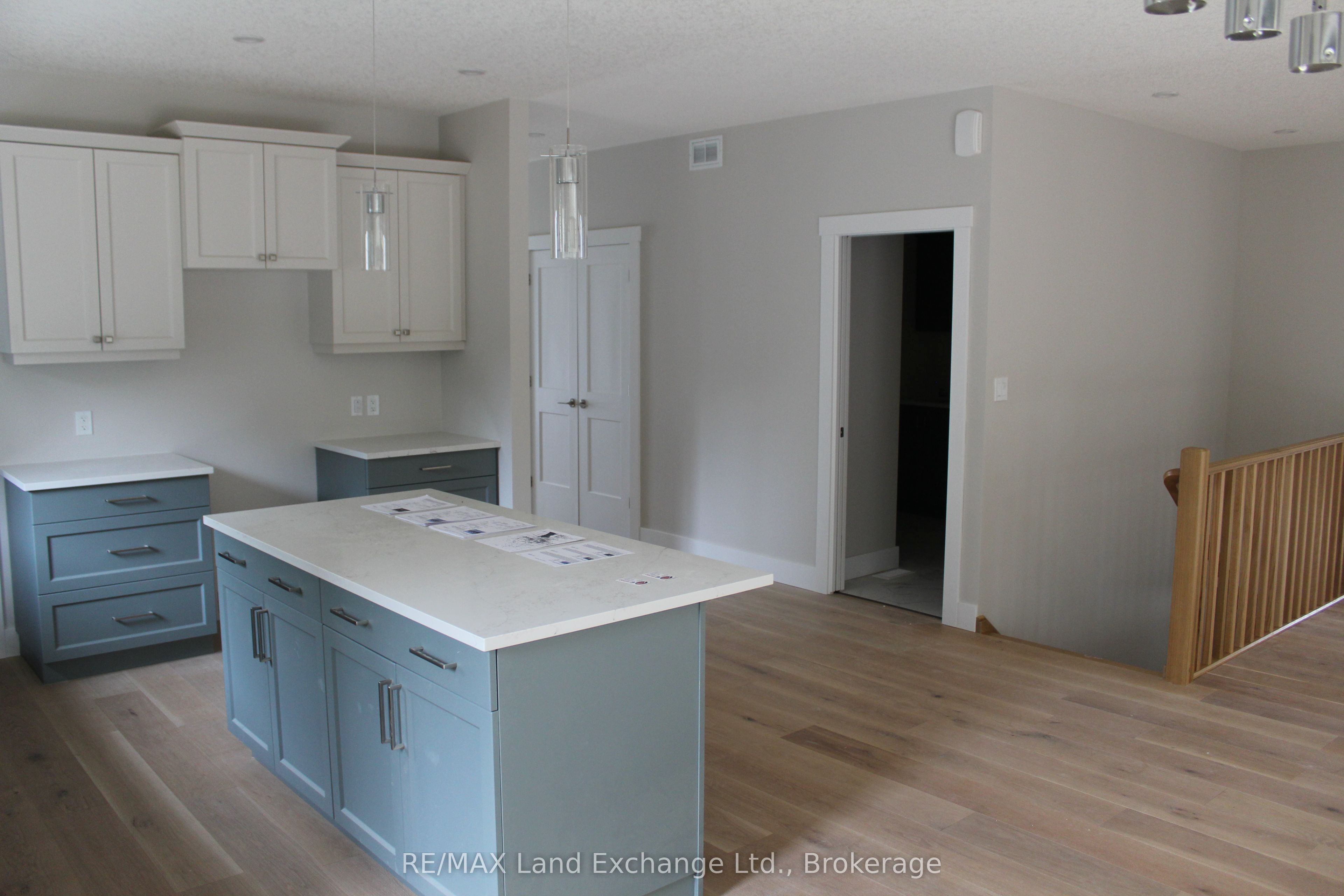 784 CAMPBELL Avenue, Kincardine, ON N2Z 1W1 photo 3