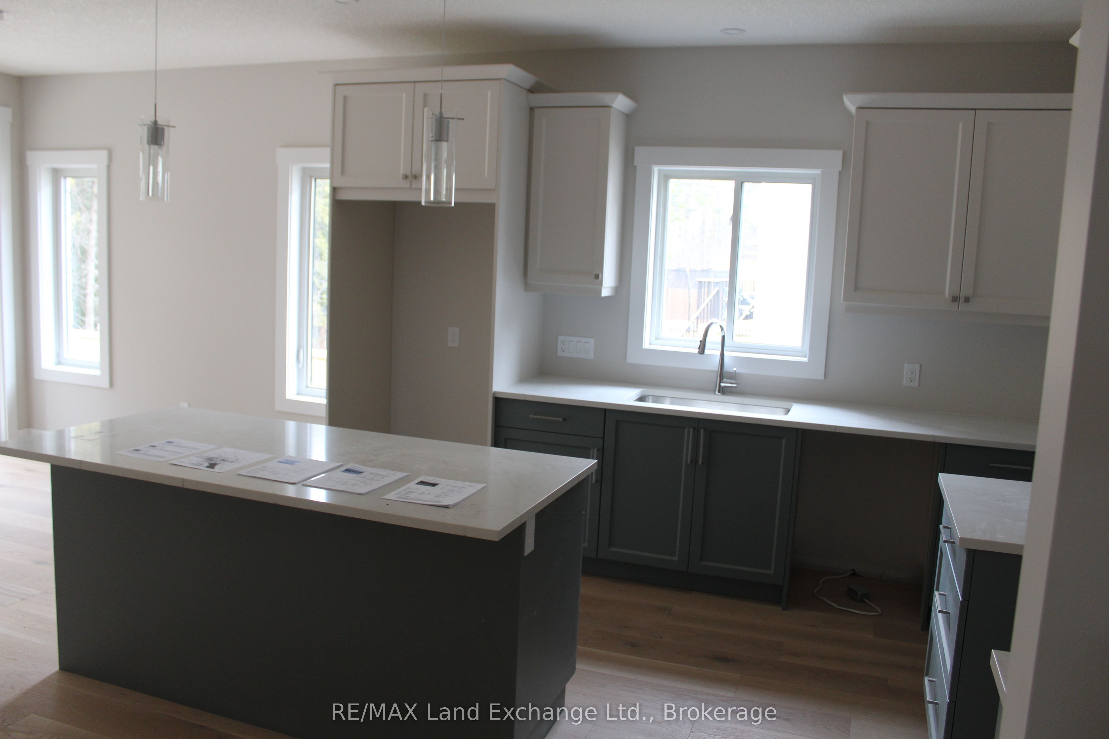 784 CAMPBELL Avenue, Kincardine, ON N2Z 1W1 photo 5